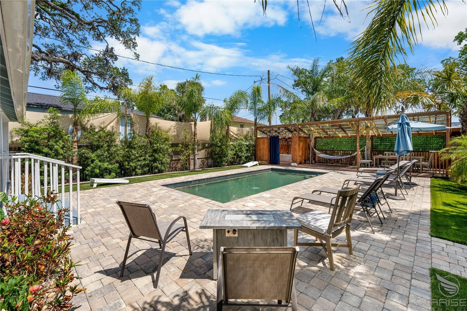 305 LIVE OAK, New Smyrna Beach, FL 32168 305 LIVE OAK, New Smyrna Beach, FL 32168