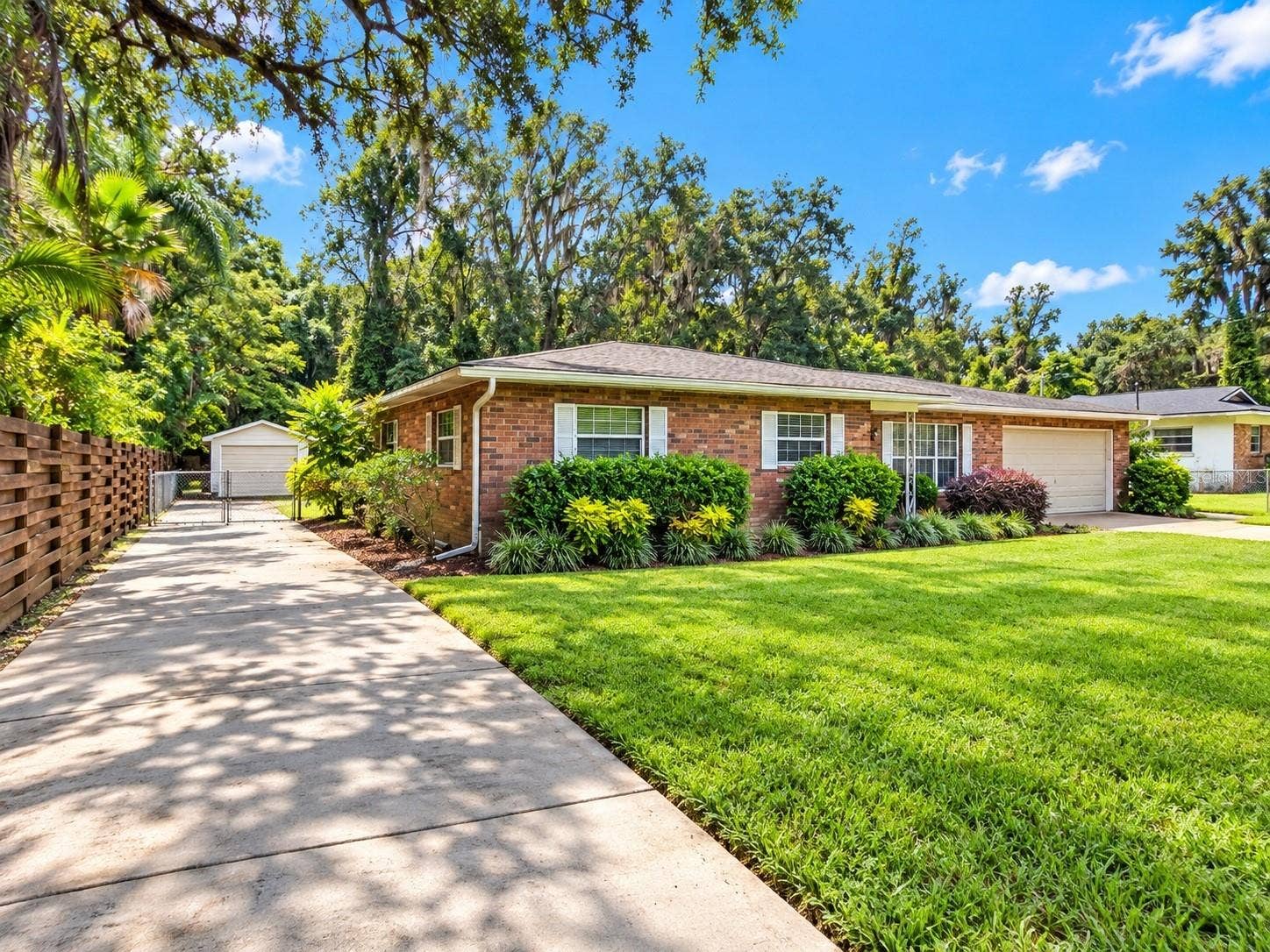 2248 TROPICAL TERRACE, Deland, FL 32724 2248 TROPICAL TERRACE, Deland, FL 32724
