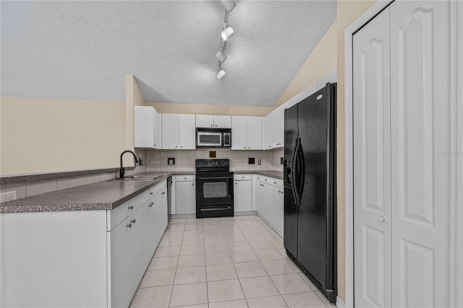 764 SANDY HILL CIRCLE, Port Orange, FL 32127 764 SANDY HILL CIRCLE, Port Orange, FL 32127
