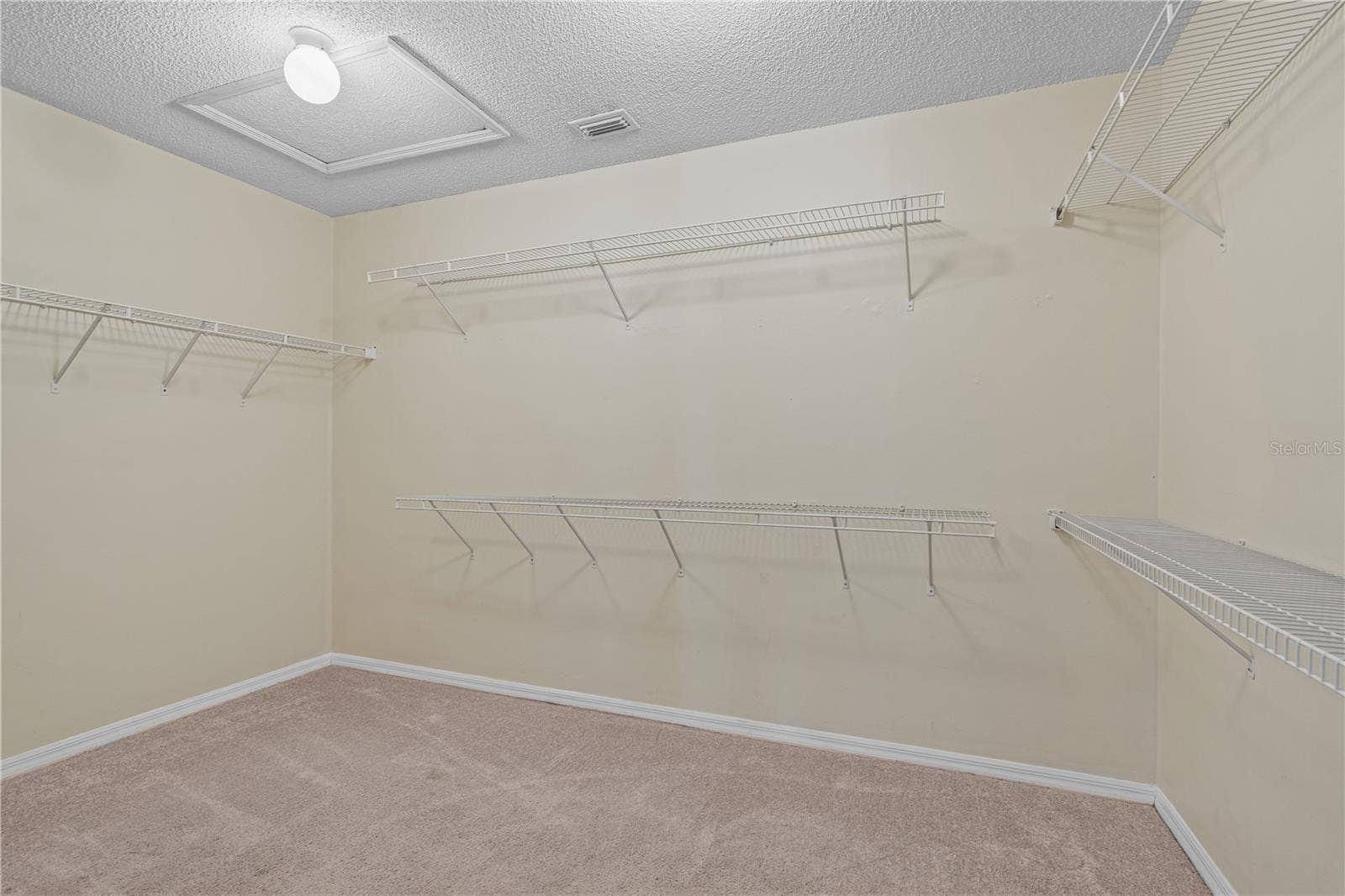 764 SANDY HILL CIRCLE, Port Orange, FL 32127 764 SANDY HILL CIRCLE, Port Orange, FL 32127