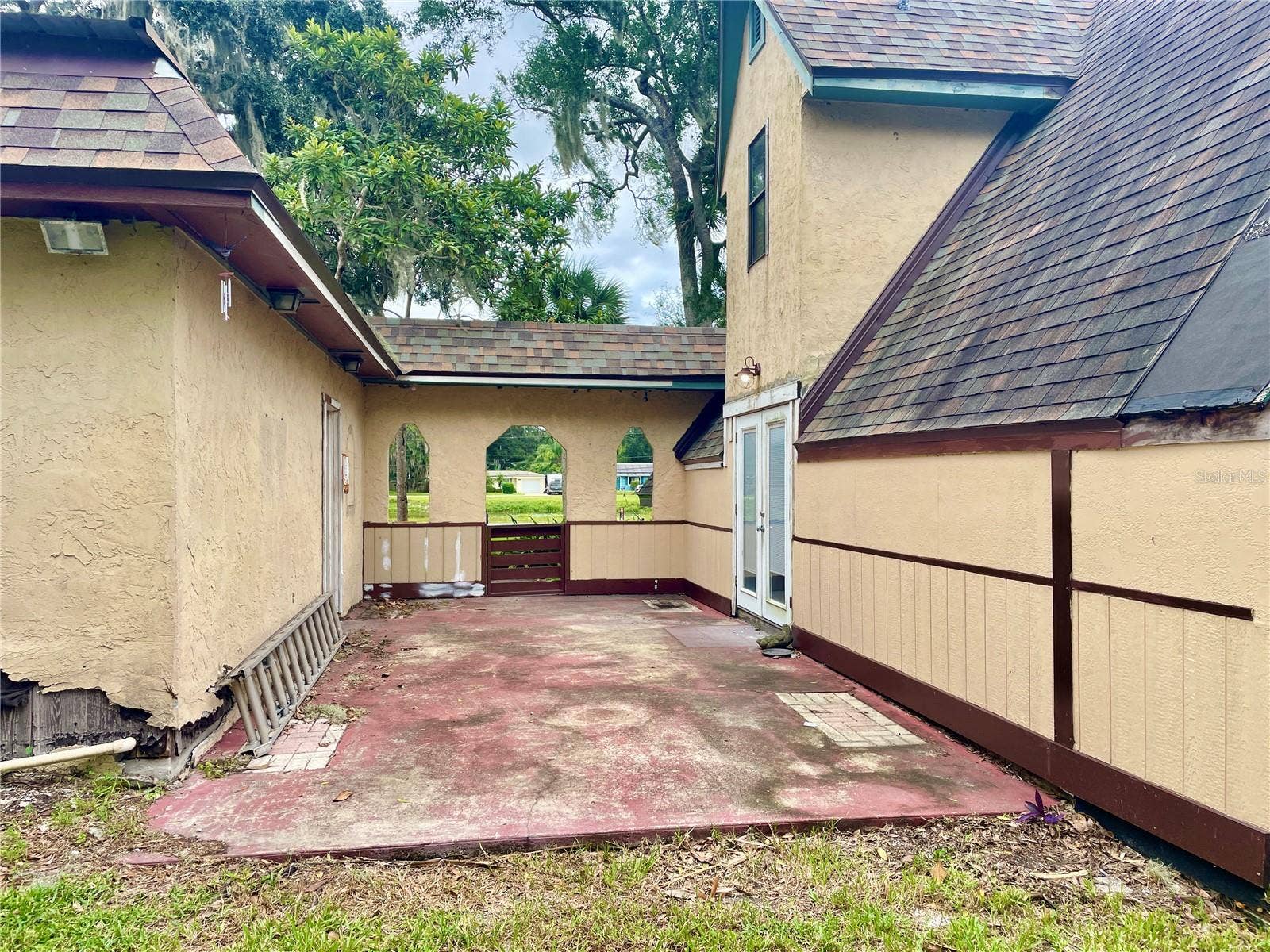 2016 LIME TREE DRIVE, Edgewater, FL 32141 2016 LIME TREE DRIVE, Edgewater, FL 32141