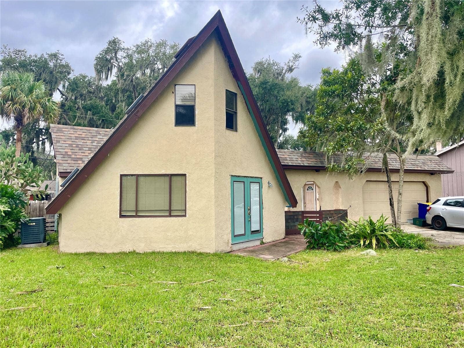 2016 LIME TREE DRIVE, Edgewater, FL 32141 2016 LIME TREE DRIVE, Edgewater, FL 32141