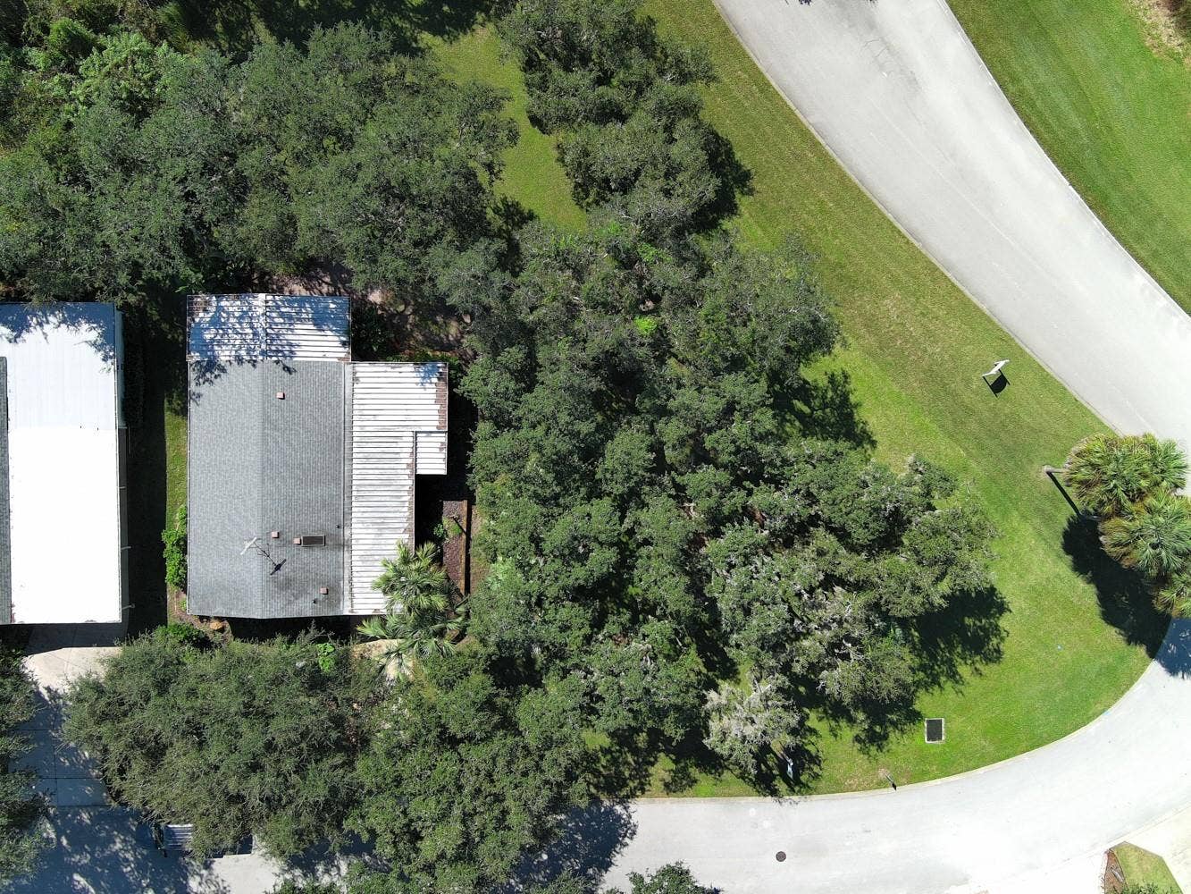 494 SIOUX BOULEVARD, Oak Hill, FL 32759