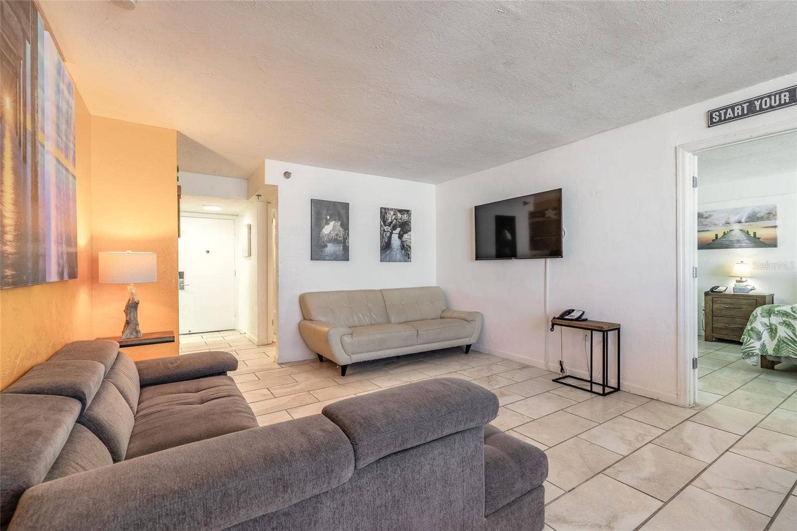 313 S ATLANTIC AVENUE, #4200, Daytona Beach, FL 32118 313 S ATLANTIC AVENUE, #4200, Daytona Beach, FL 32118