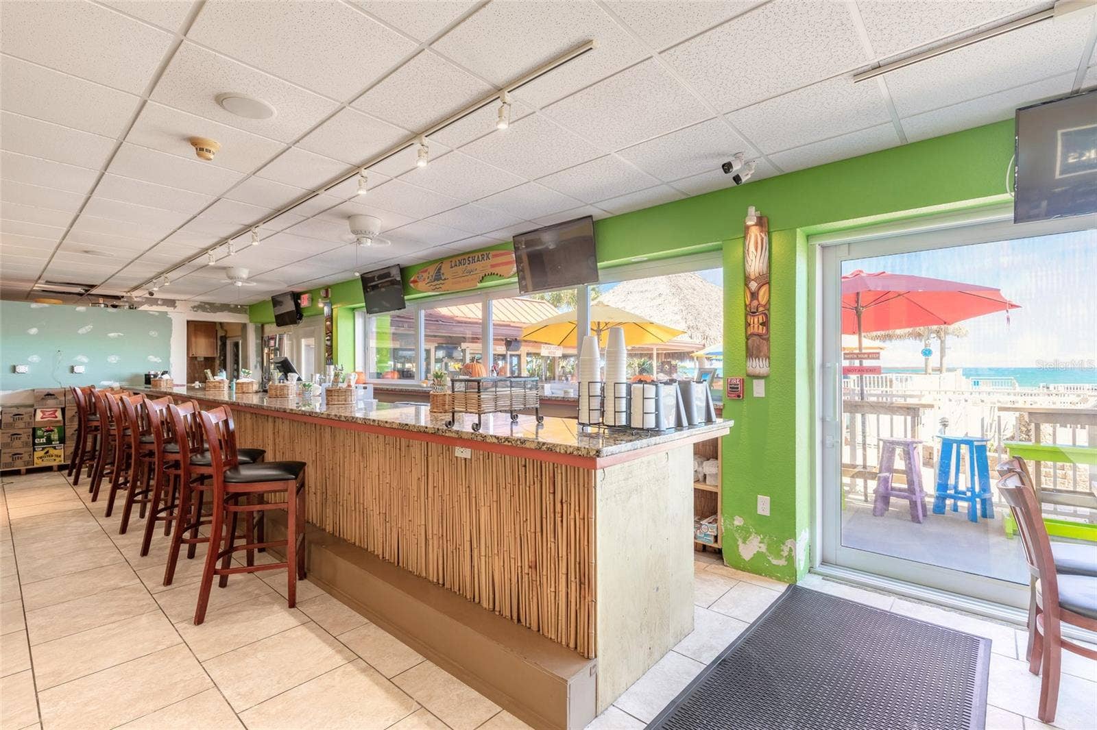 313 S ATLANTIC AVENUE, #4200, Daytona Beach, FL 32118 Resort Bar