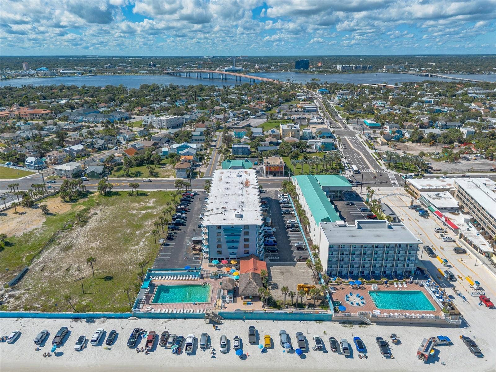 313 S ATLANTIC AVENUE, #4200, Daytona Beach, FL 32118 313 S ATLANTIC AVENUE, #4200, Daytona Beach, FL 32118
