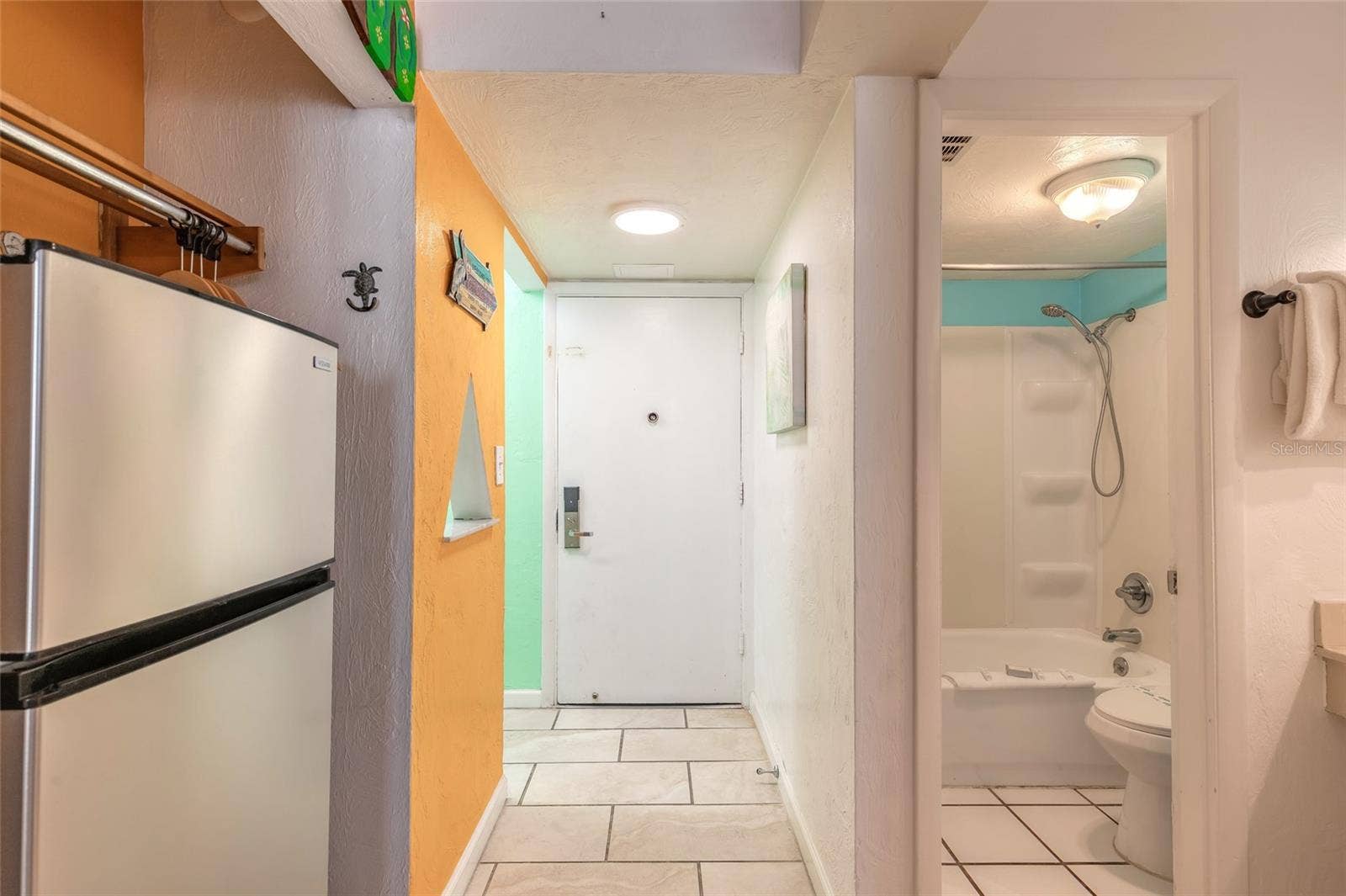 313 S ATLANTIC AVENUE, #4200, Daytona Beach, FL 32118 313 S ATLANTIC AVENUE, #4200, Daytona Beach, FL 32118