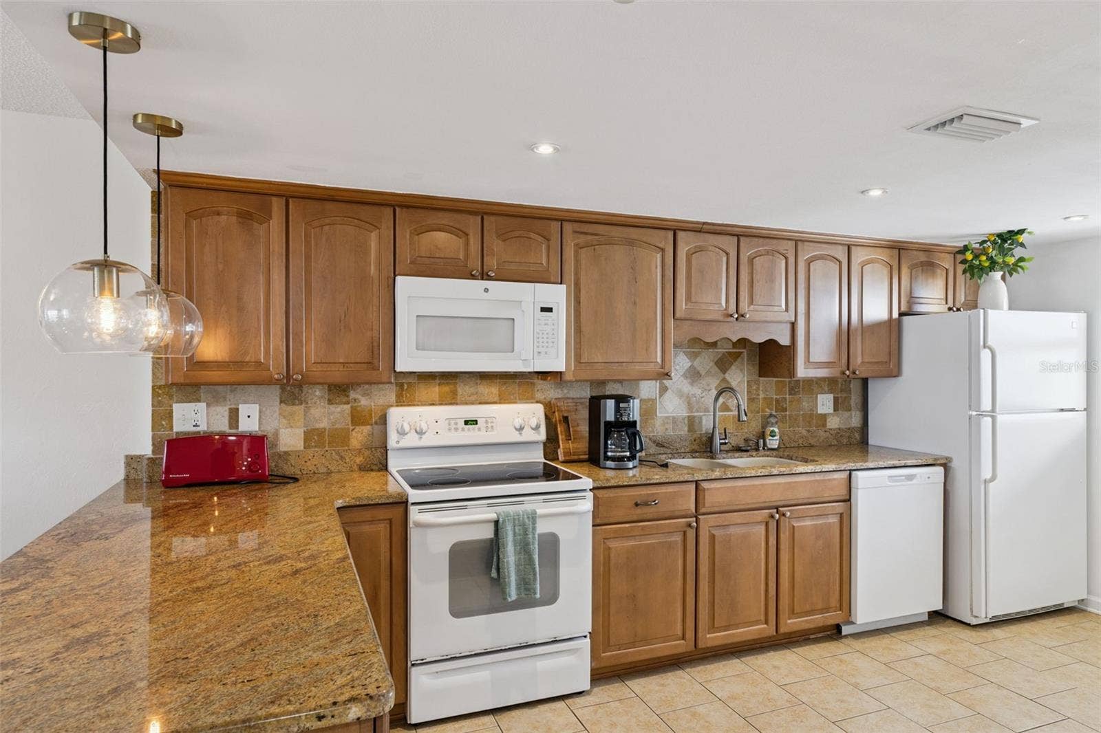 3501 S ATLANTIC AVENUE, #407, New Smyrna Beach, FL 32169 3501 S ATLANTIC AVENUE, #407, New Smyrna Beach, FL 32169