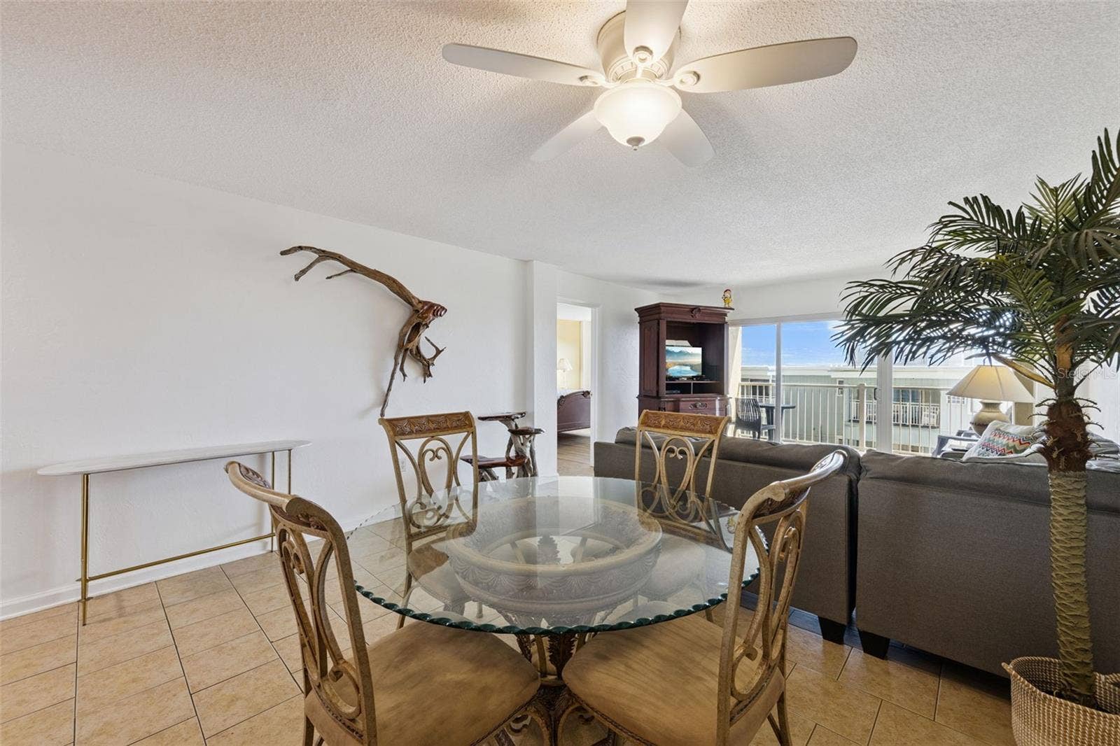 3501 S ATLANTIC AVENUE, #407, New Smyrna Beach, FL 32169 3501 S ATLANTIC AVENUE, #407, New Smyrna Beach, FL 32169