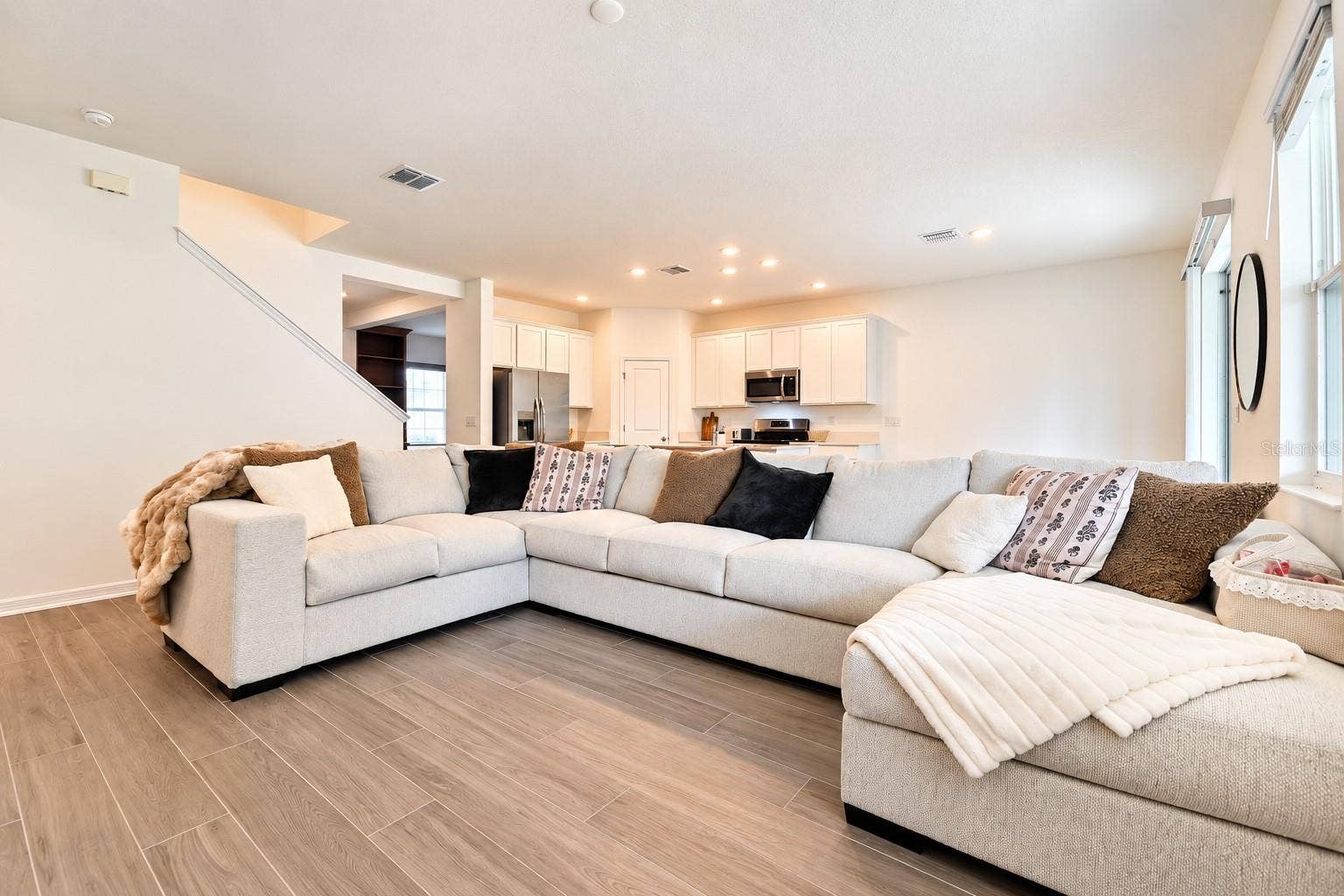 3975 WILLOWBROOK DRIVE, Edgewater, FL 32141 3975 WILLOWBROOK DRIVE, Edgewater, FL 32141