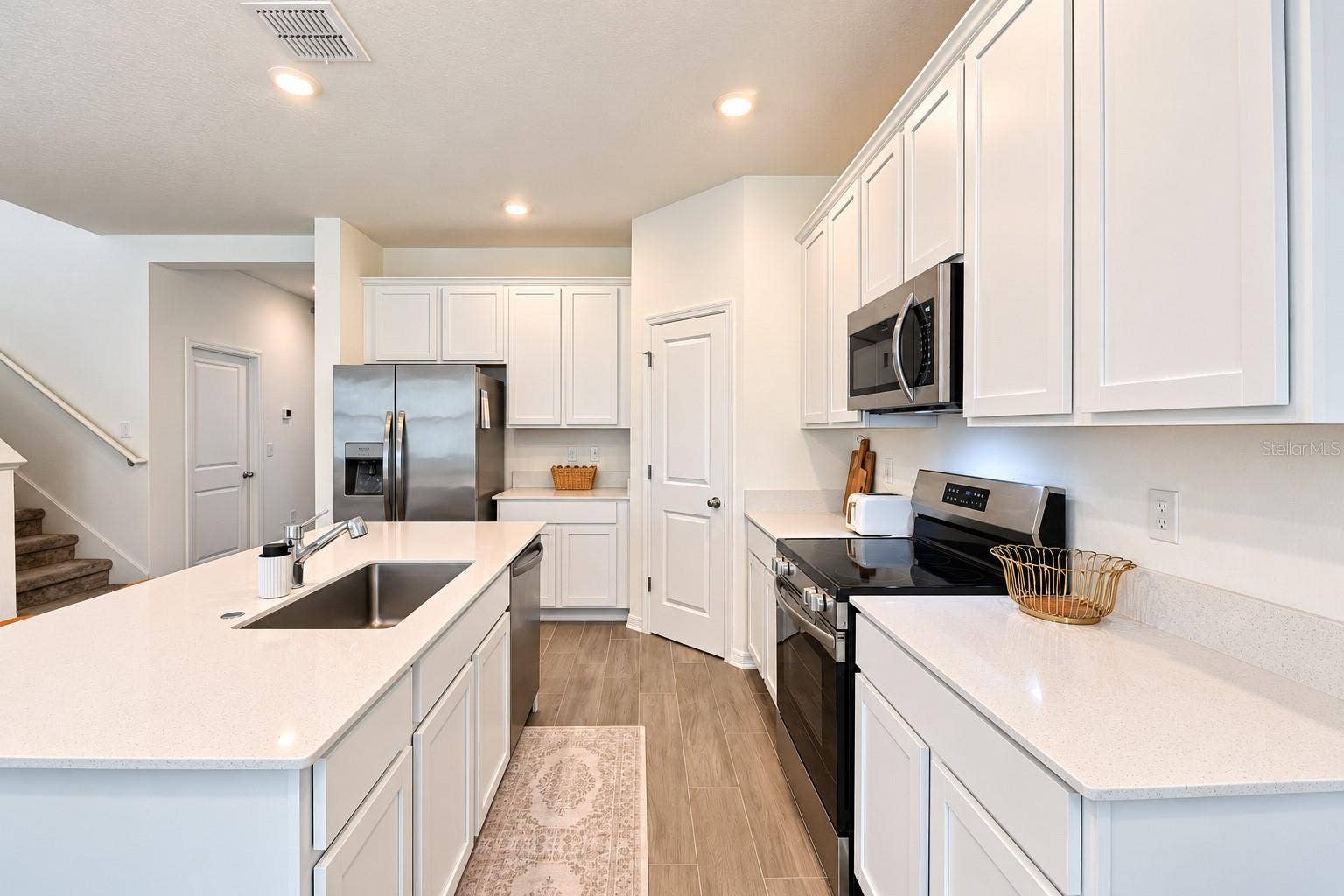 3975 WILLOWBROOK DRIVE, Edgewater, FL 32141 3975 WILLOWBROOK DRIVE, Edgewater, FL 32141