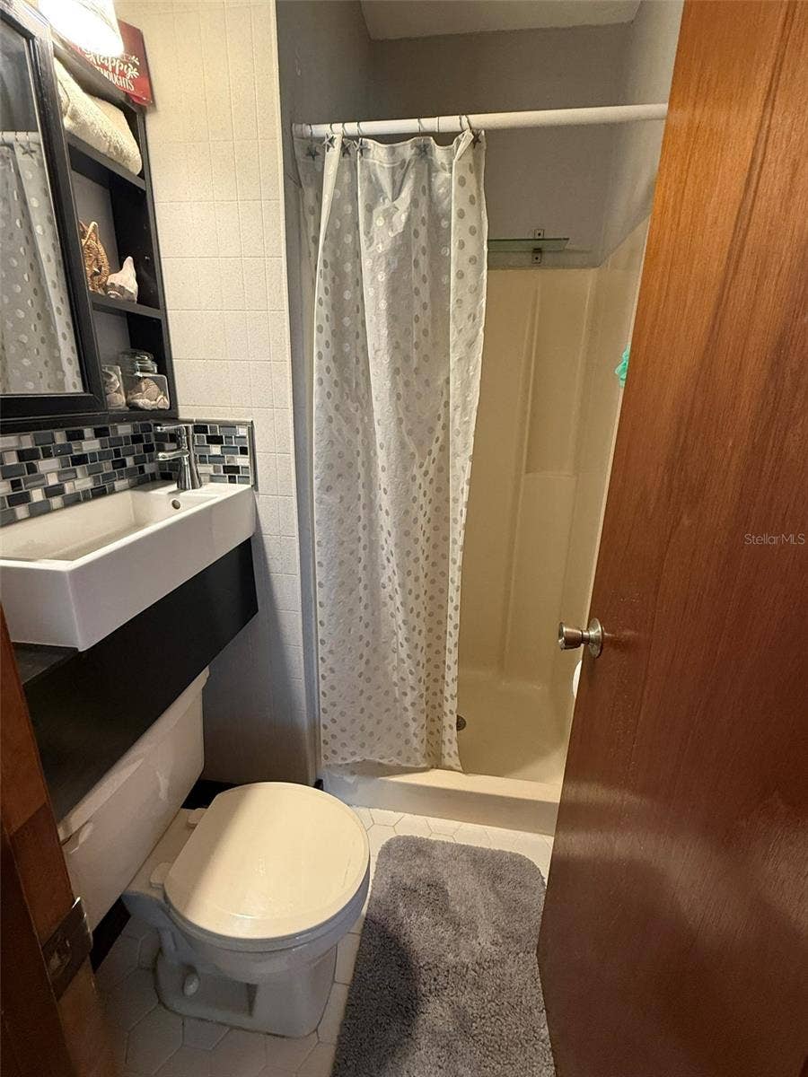 469 WILTSHIRE BOULEVARD, Port Orange, FL 32127 469 WILTSHIRE BOULEVARD, Port Orange, FL 32127