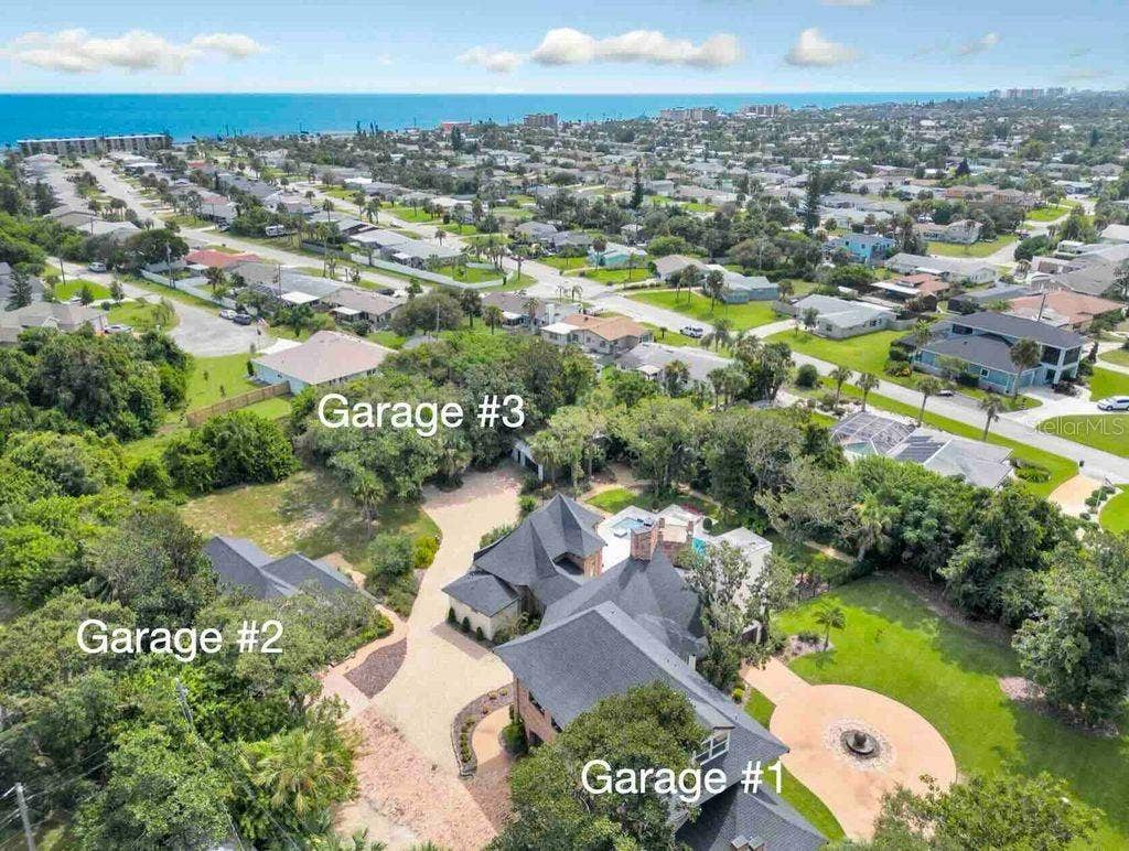 2627 JOHN ANDERSON DRIVE, Ormond Beach, FL 32176 3 Garages on Estate