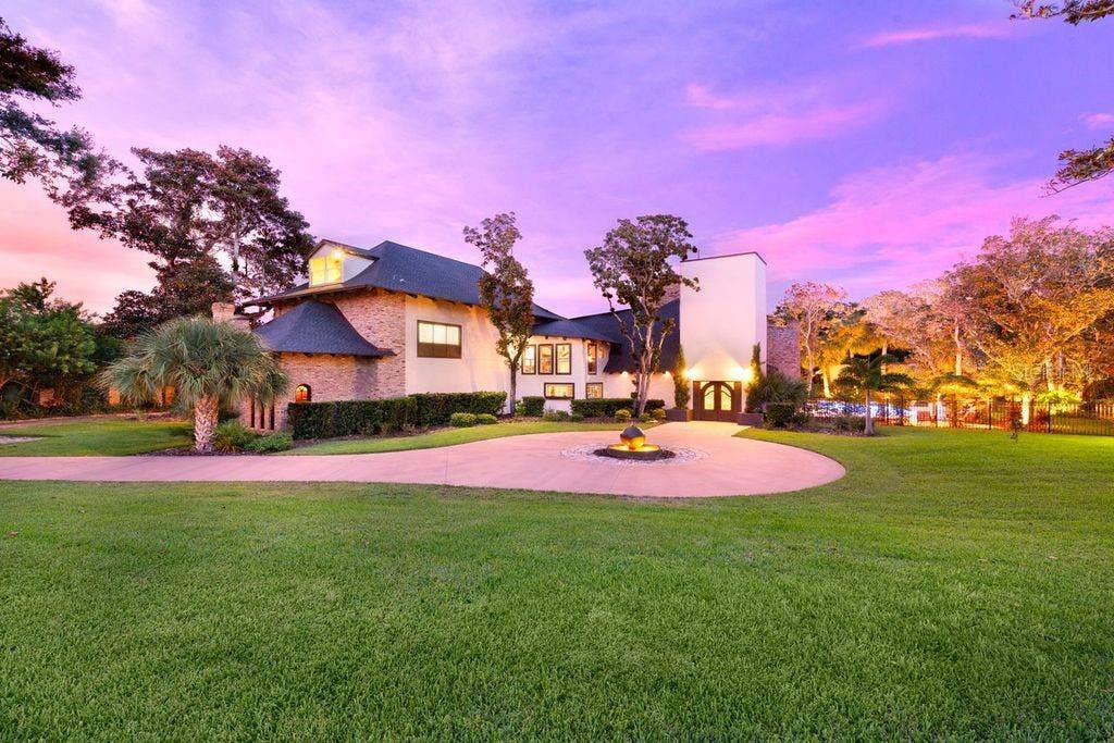 2627 JOHN ANDERSON DRIVE, Ormond Beach, FL 32176 2627 JOHN ANDERSON DRIVE, Ormond Beach, FL 32176