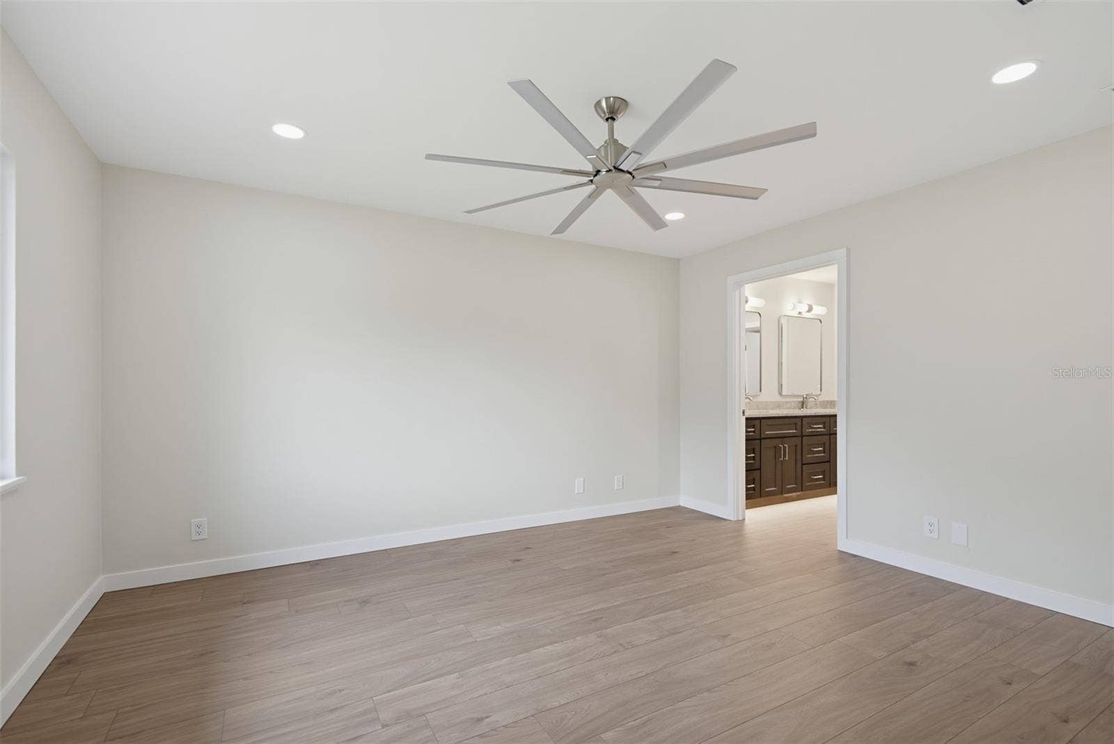 646 YUPON AVENUE, New Smyrna Beach, FL 32169 646 YUPON AVENUE, New Smyrna Beach, FL 32169