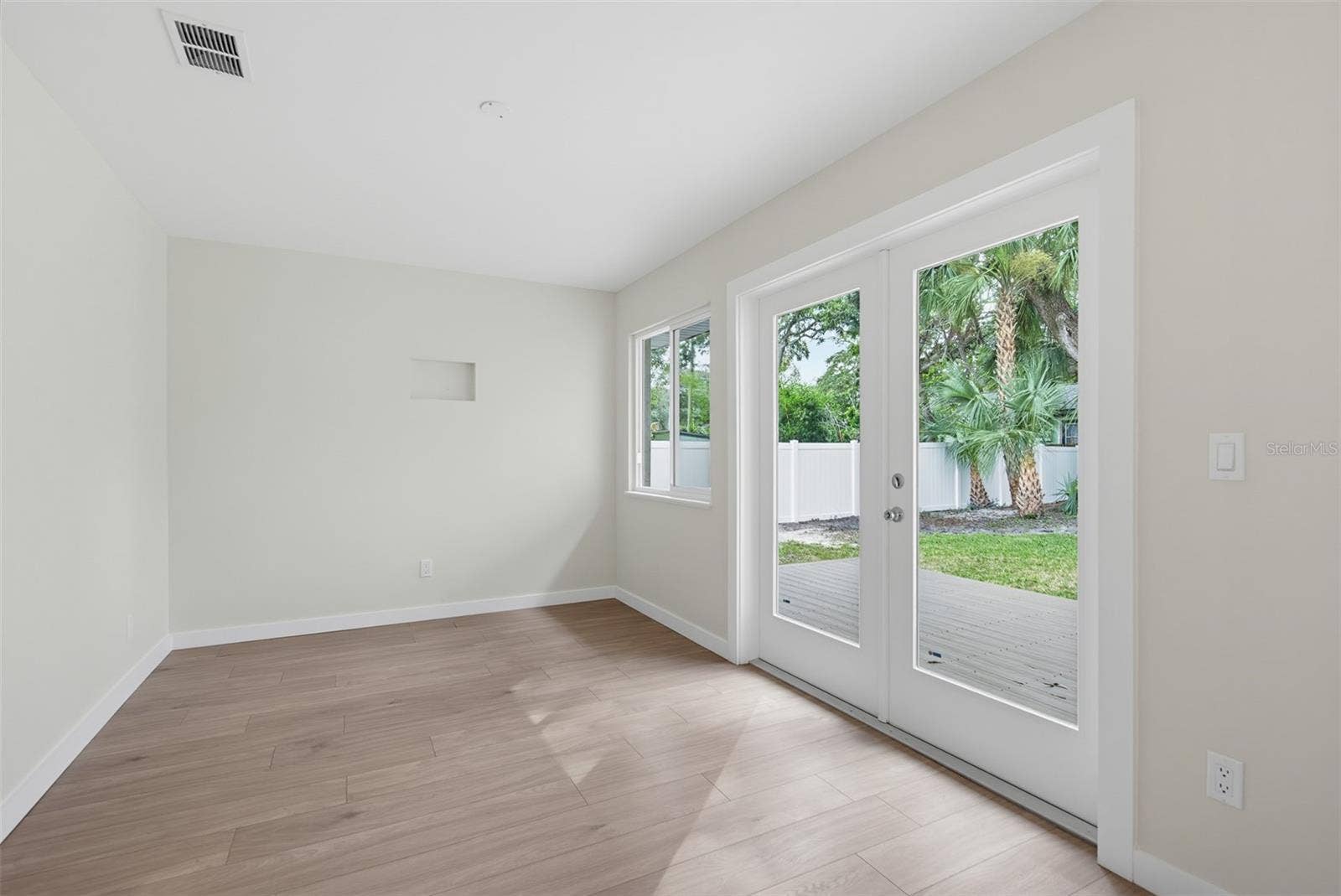 646 YUPON AVENUE, New Smyrna Beach, FL 32169 646 YUPON AVENUE, New Smyrna Beach, FL 32169