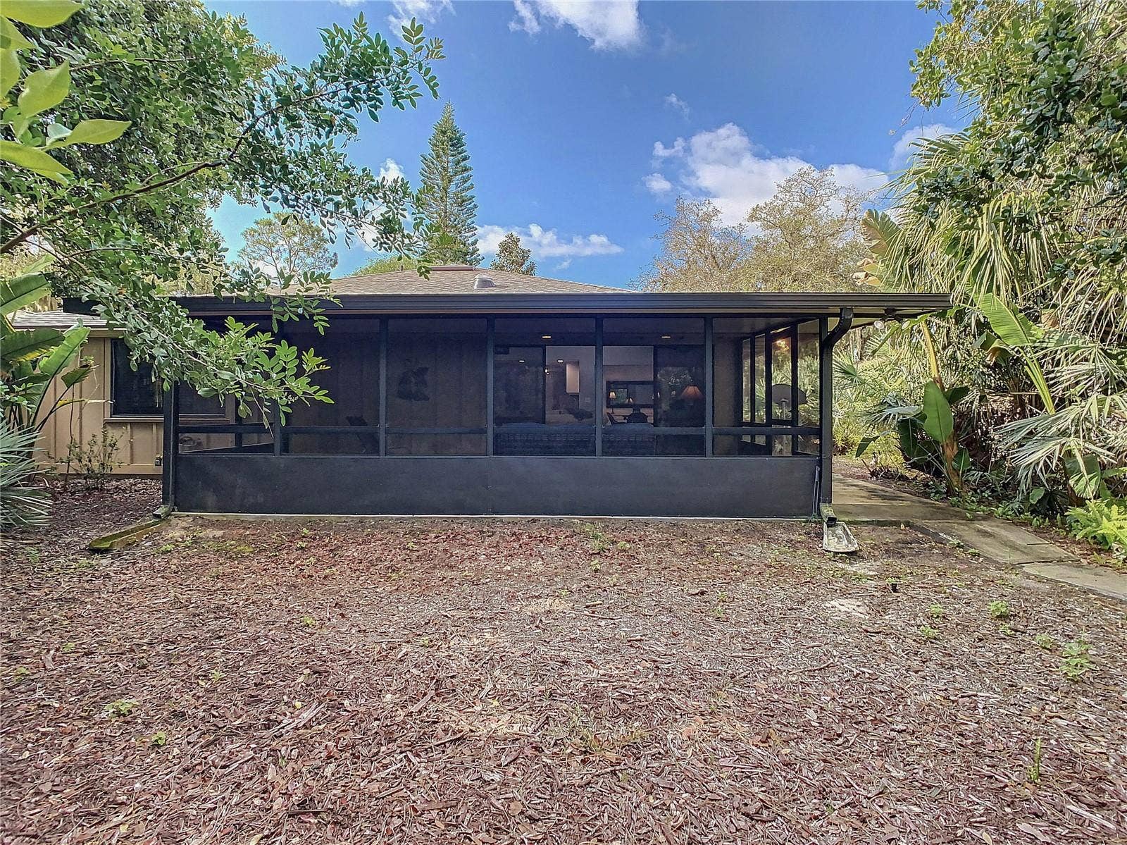 697 SAINT ANDREWS CIRCLE, New Smyrna Beach, FL 32168 697 SAINT ANDREWS CIRCLE, New Smyrna Beach, FL 32168
