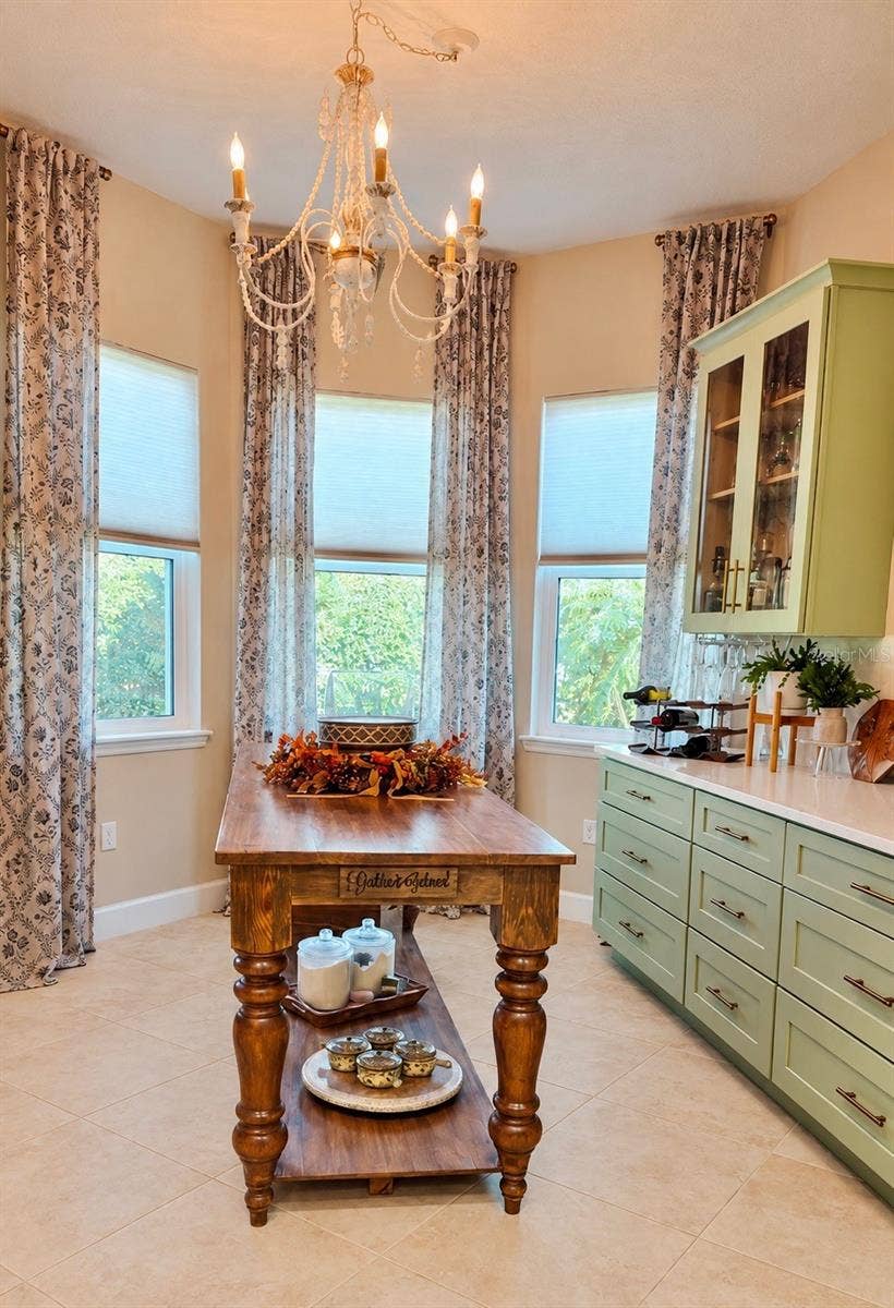 1401 PALISADES LANE, Deland, FL 32724 1401 PALISADES LANE, Deland, FL 32724