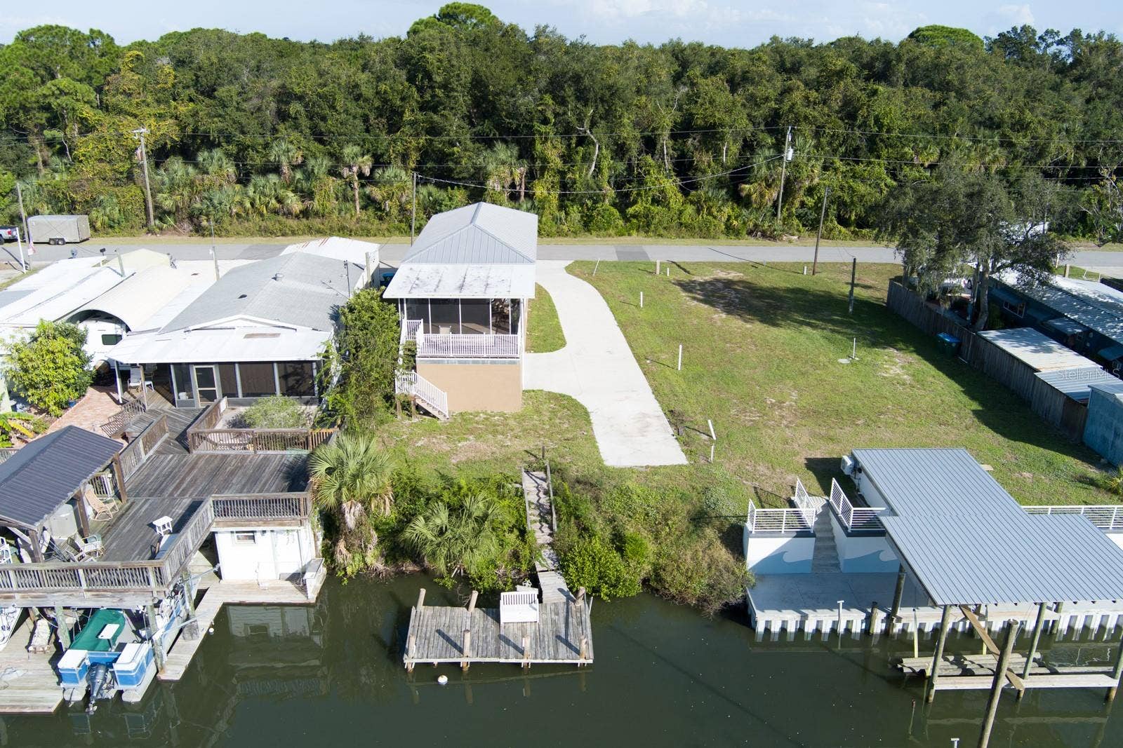 127 E ARIEL ROAD, Oak Hill, FL 32759