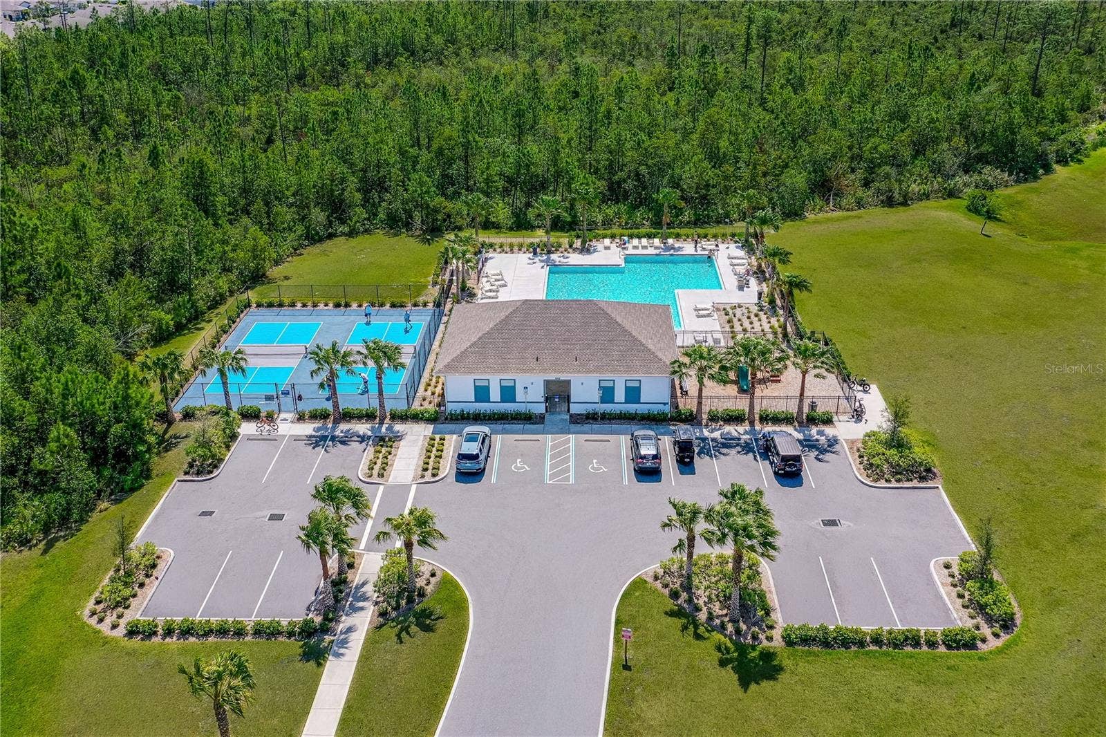 3242 CARPENTARIA DRIVE, New Smyrna Beach, FL 32168 3242 CARPENTARIA DRIVE, New Smyrna Beach, FL 32168