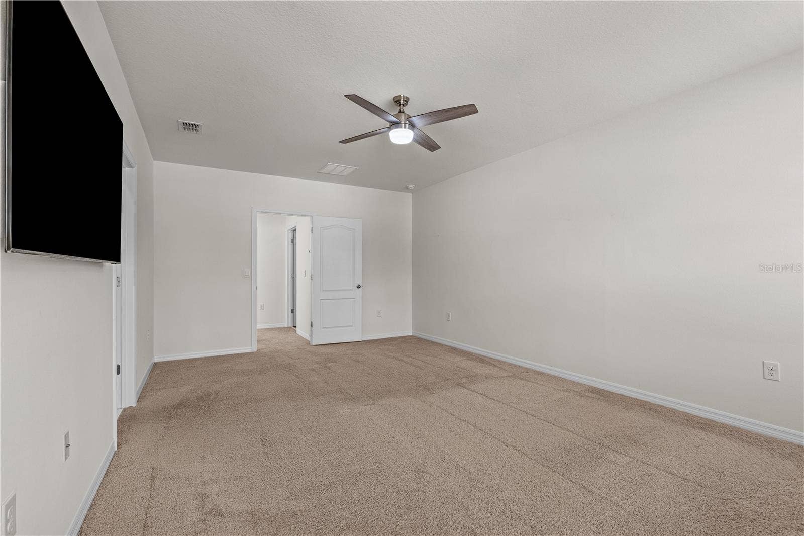 3242 CARPENTARIA DRIVE, New Smyrna Beach, FL 32168 3242 CARPENTARIA DRIVE, New Smyrna Beach, FL 32168