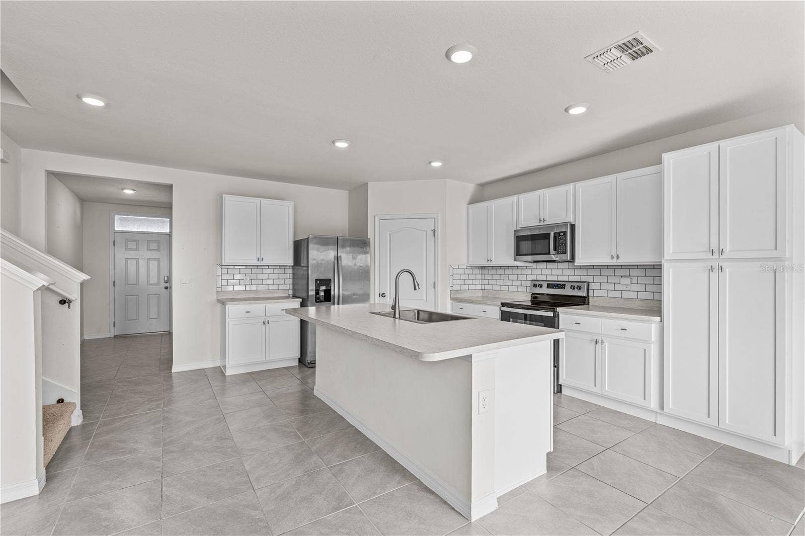 3242 CARPENTARIA DRIVE, New Smyrna Beach, FL 32168 3242 CARPENTARIA DRIVE, New Smyrna Beach, FL 32168