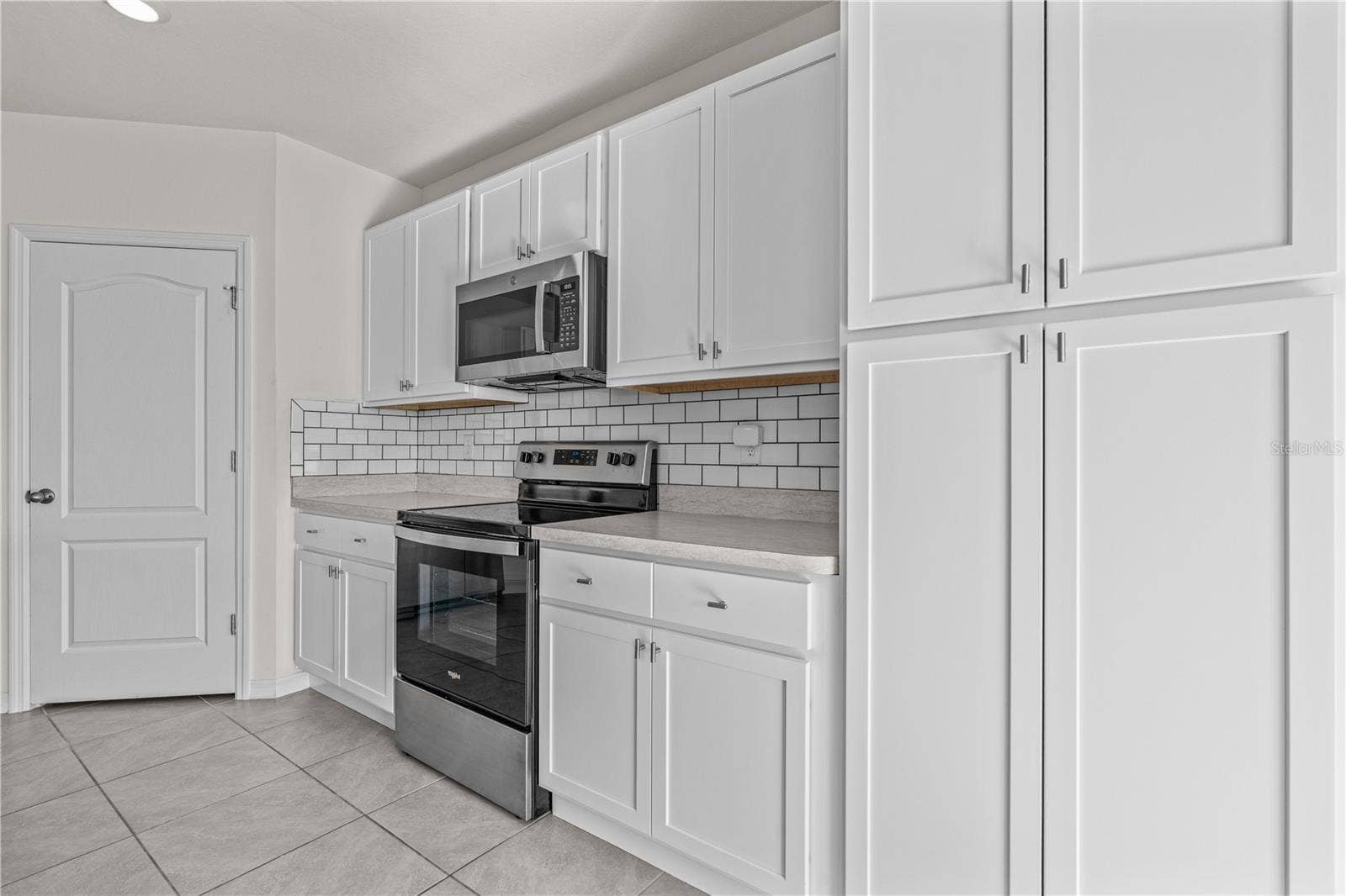 3242 CARPENTARIA DRIVE, New Smyrna Beach, FL 32168 3242 CARPENTARIA DRIVE, New Smyrna Beach, FL 32168