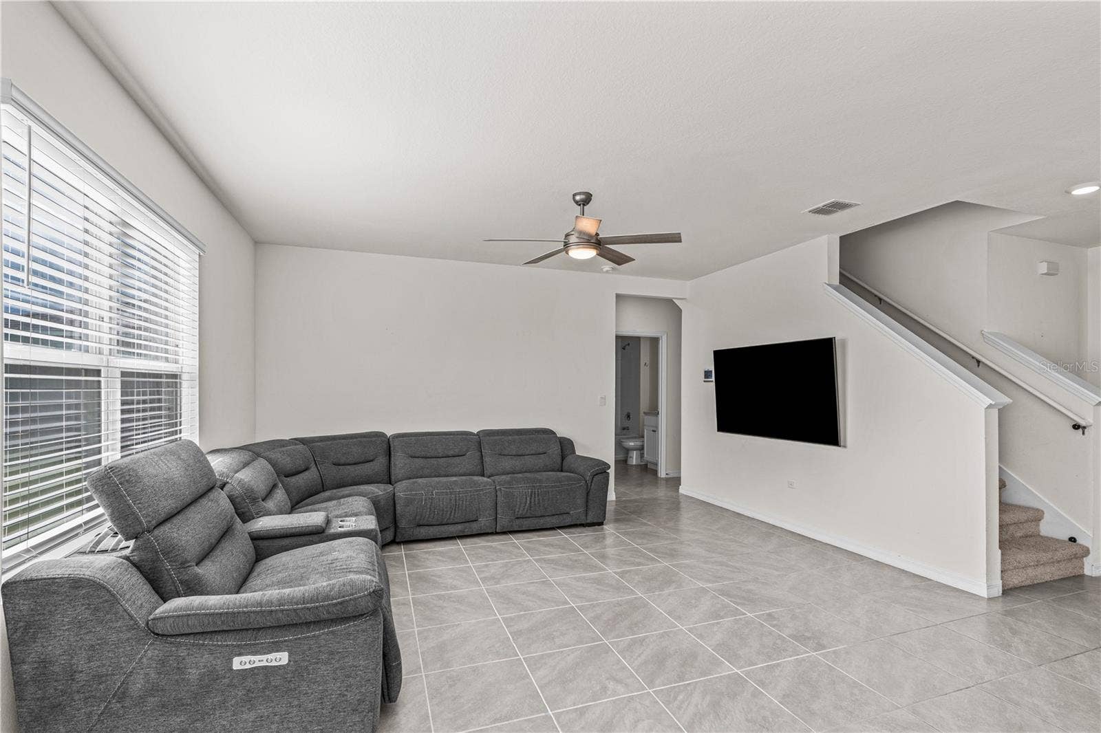 3242 CARPENTARIA DRIVE, New Smyrna Beach, FL 32168 3242 CARPENTARIA DRIVE, New Smyrna Beach, FL 32168