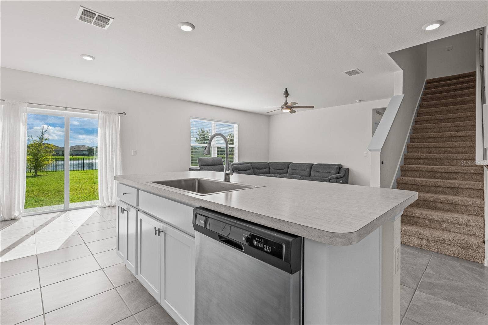 3242 CARPENTARIA DRIVE, New Smyrna Beach, FL 32168 3242 CARPENTARIA DRIVE, New Smyrna Beach, FL 32168