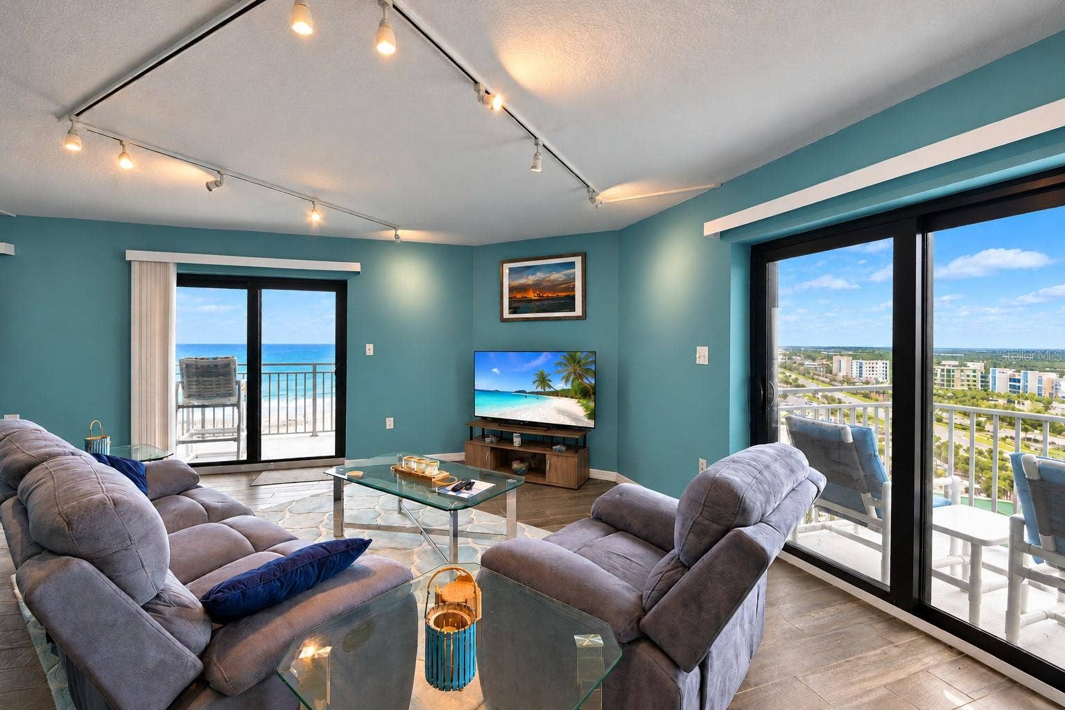 5207 S ATLANTIC AVENUE, #1126, New Smyrna Beach, FL 32169 Living Room