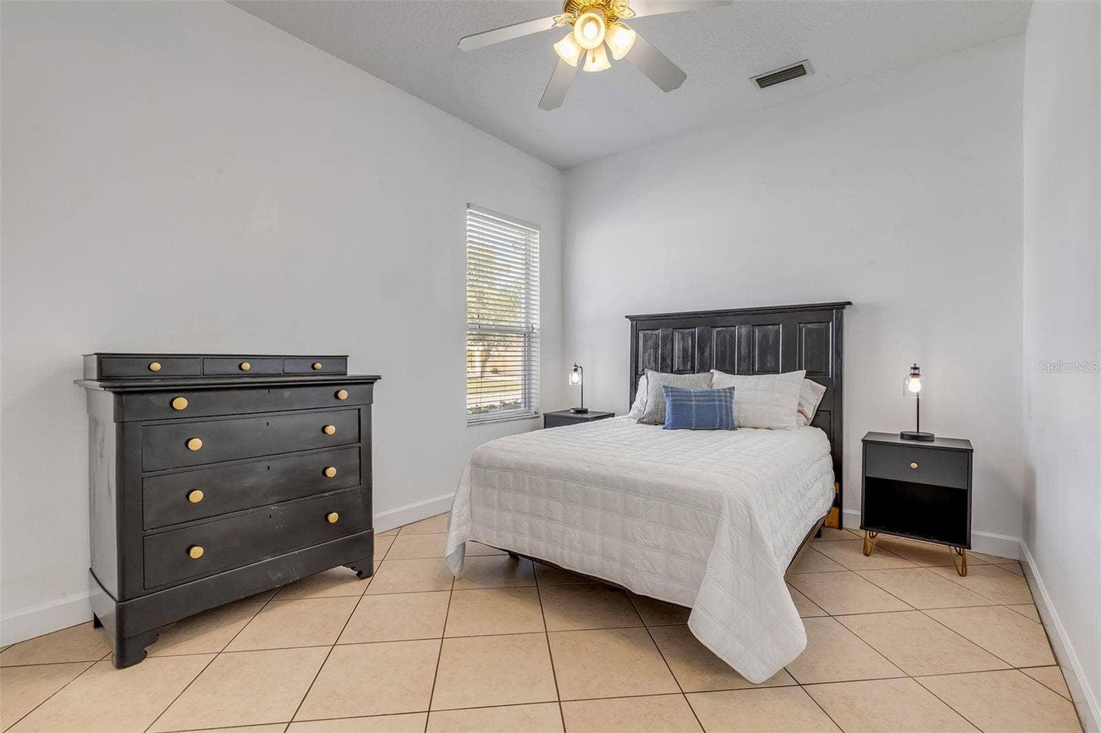 100 BERG COURT, Daytona Beach, FL 32124