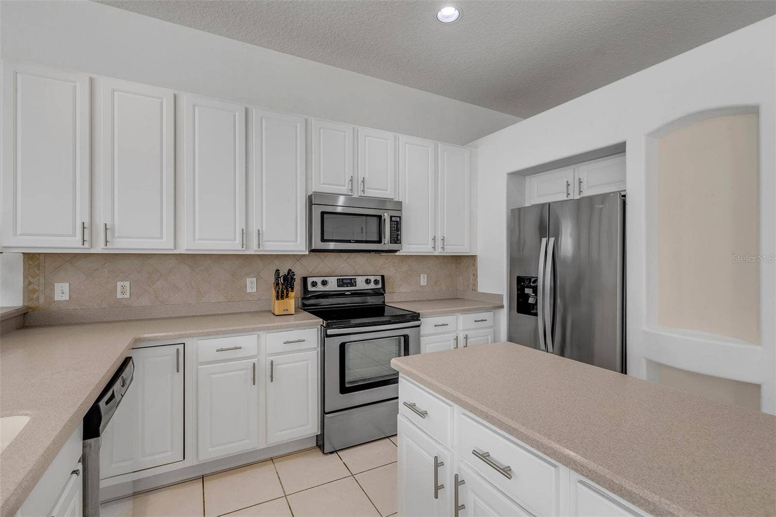 100 BERG COURT, Daytona Beach, FL 32124
