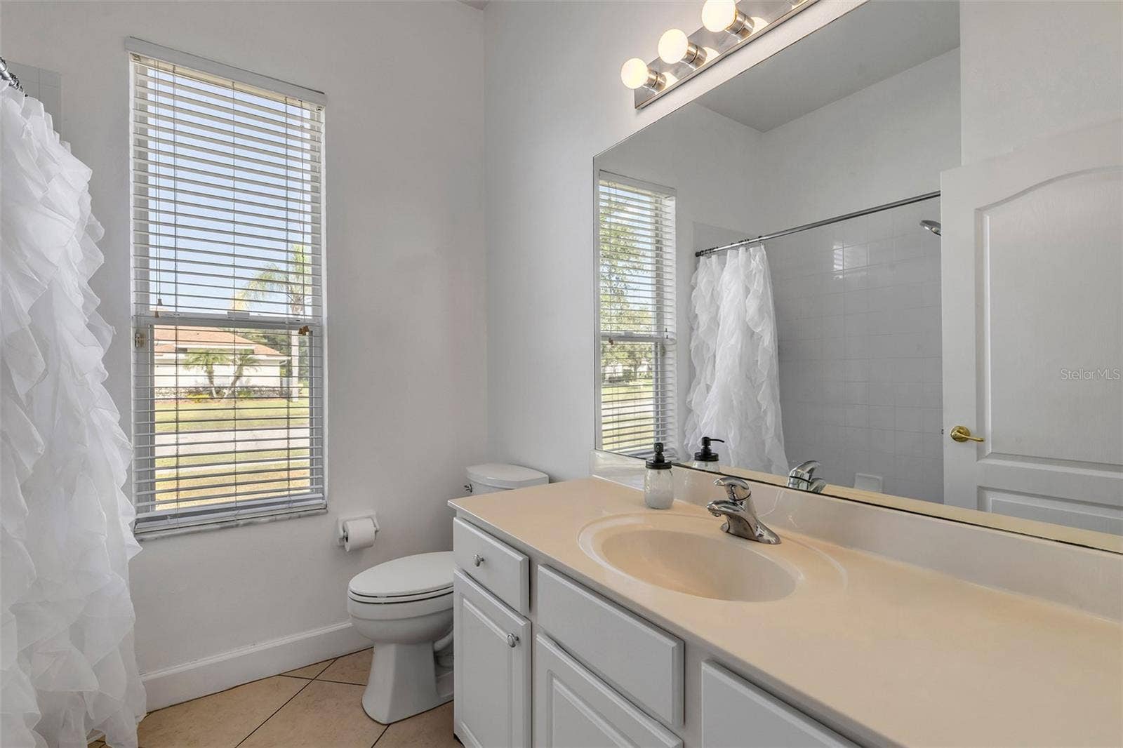 100 BERG COURT, Daytona Beach, FL 32124