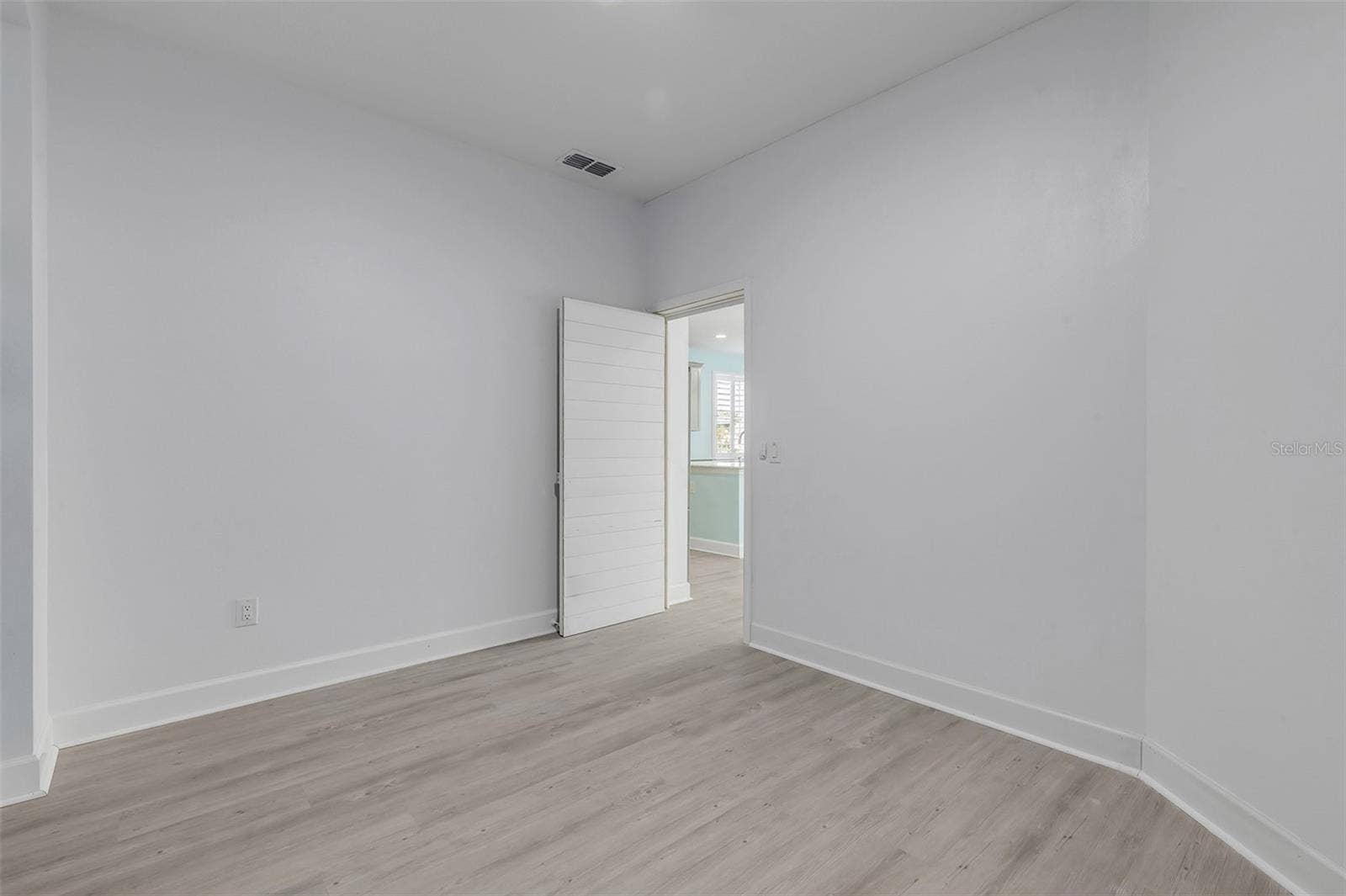 328 CHEESEBURGER DRIVE, Daytona Beach, FL 32124 328 CHEESEBURGER DRIVE, Daytona Beach, FL 32124