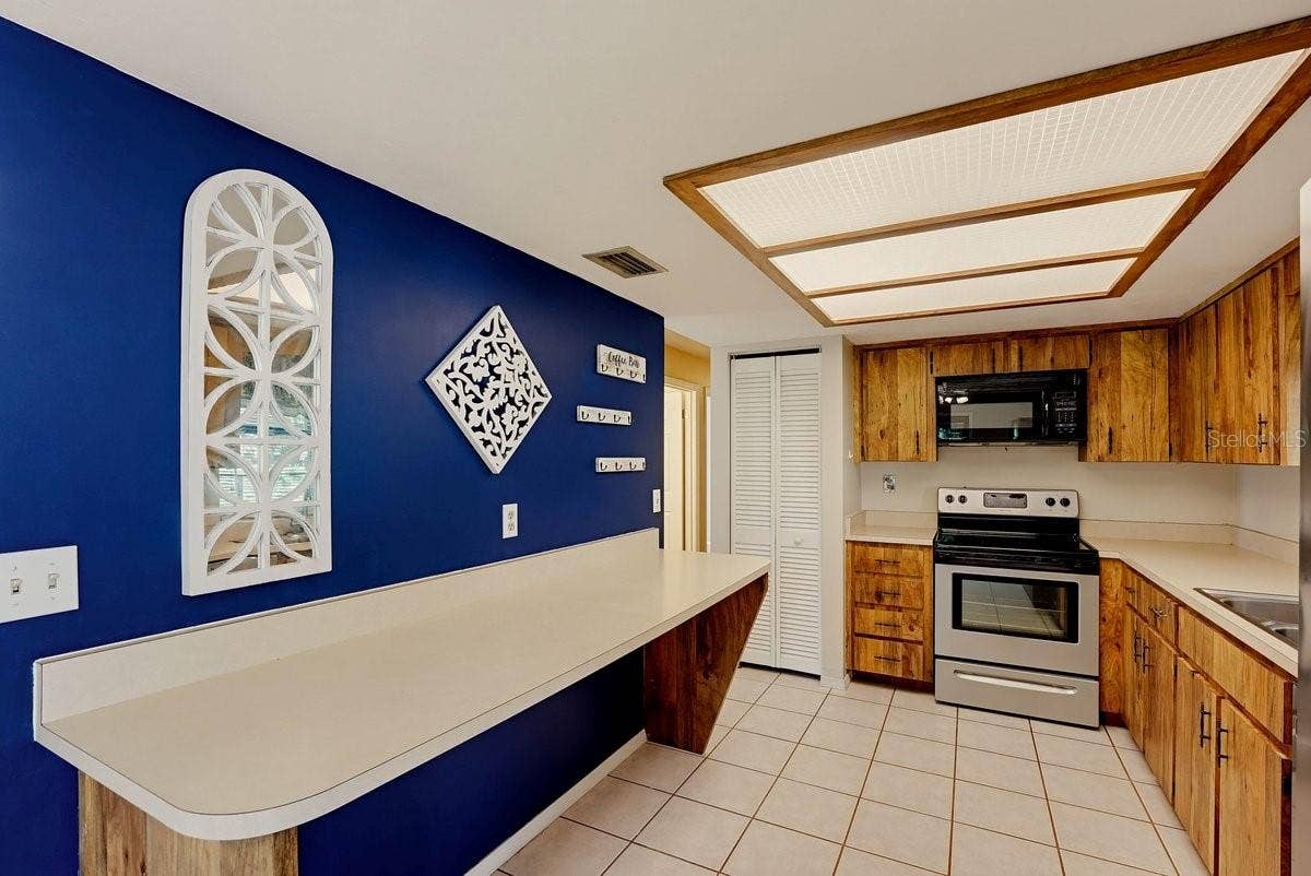 2226 VISTA PALM DRIVE, Edgewater, FL 32141 2226 VISTA PALM DRIVE, Edgewater, FL 32141