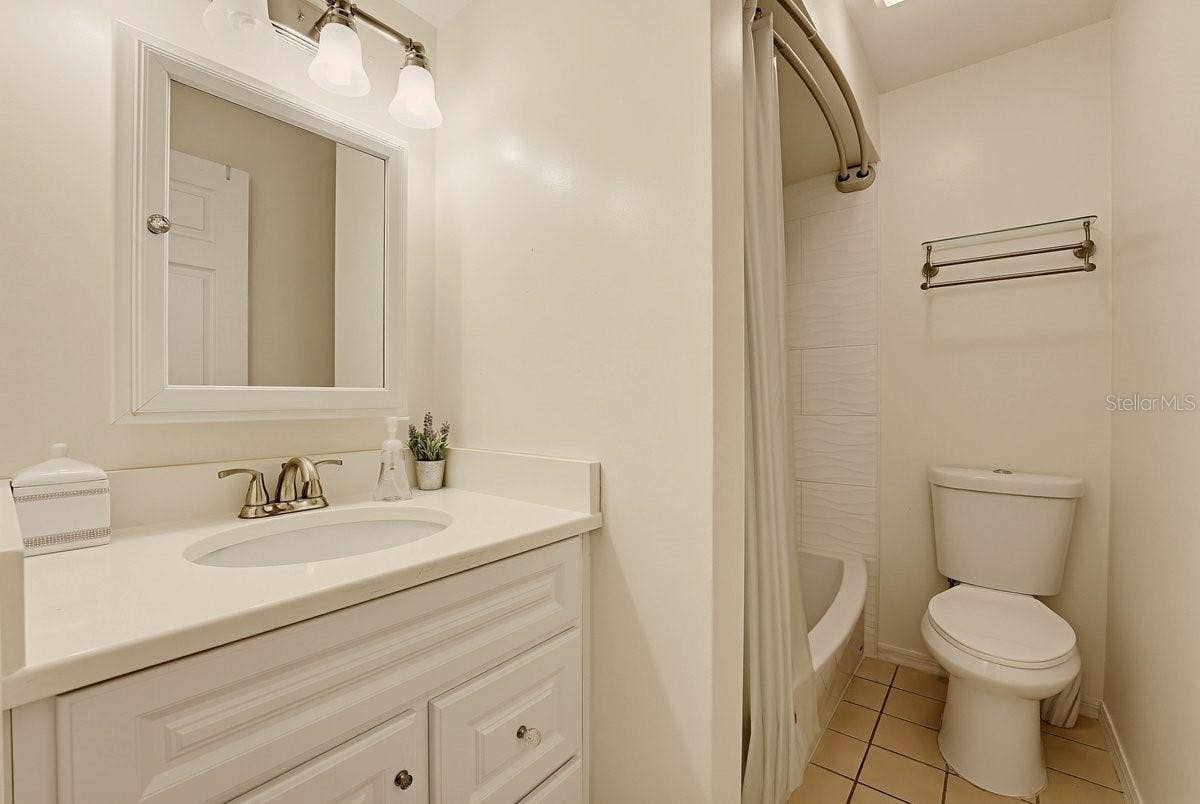 2226 VISTA PALM DRIVE, Edgewater, FL 32141 2226 VISTA PALM DRIVE, Edgewater, FL 32141