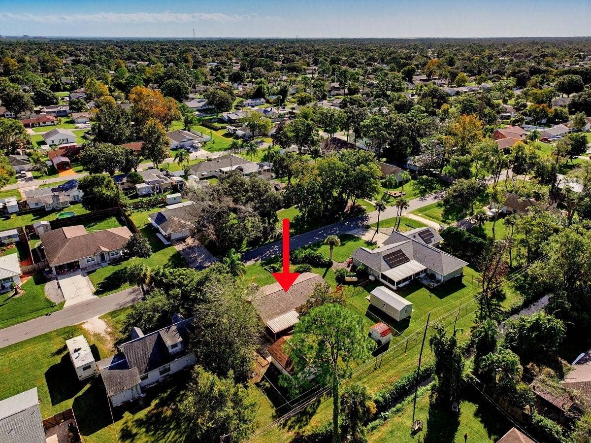 2226 VISTA PALM DRIVE, Edgewater, FL 32141 2226 VISTA PALM DRIVE, Edgewater, FL 32141