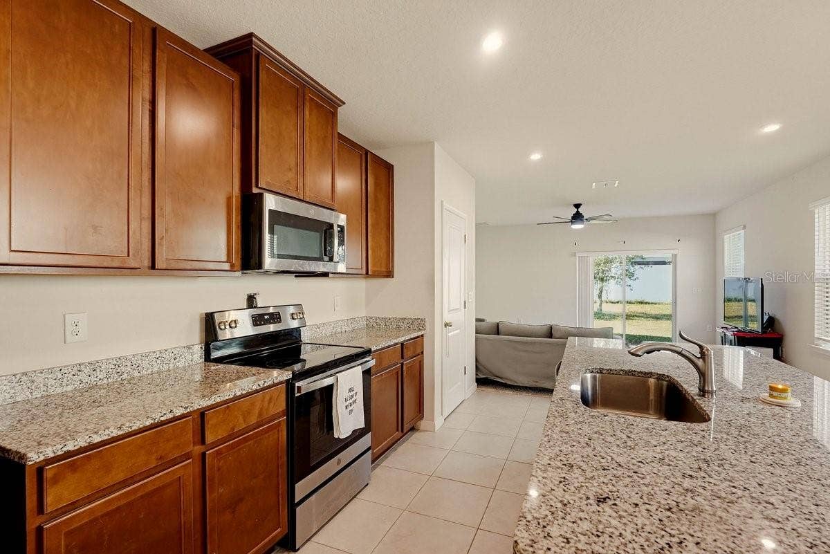 5142 GRAND TETON COURT, Deland, FL 32724 5142 GRAND TETON COURT, Deland, FL 32724