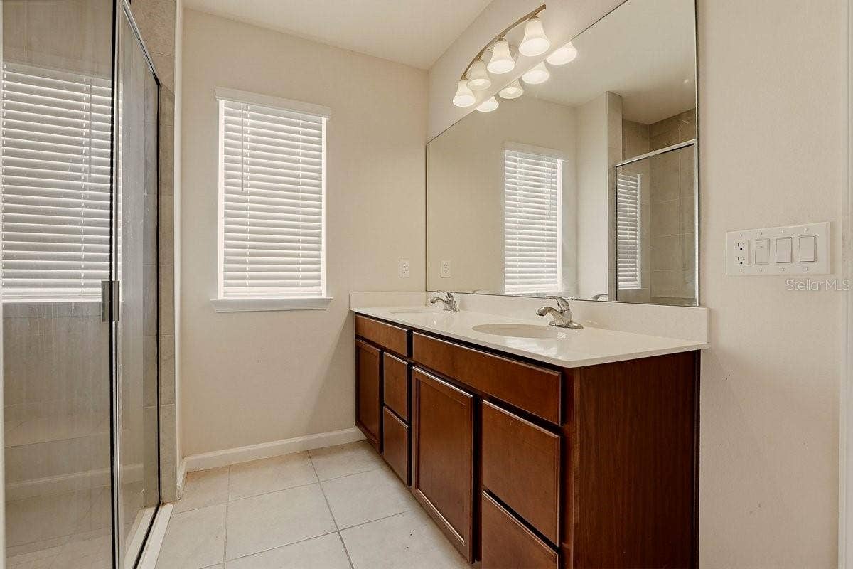 5142 GRAND TETON COURT, Deland, FL 32724 5142 GRAND TETON COURT, Deland, FL 32724