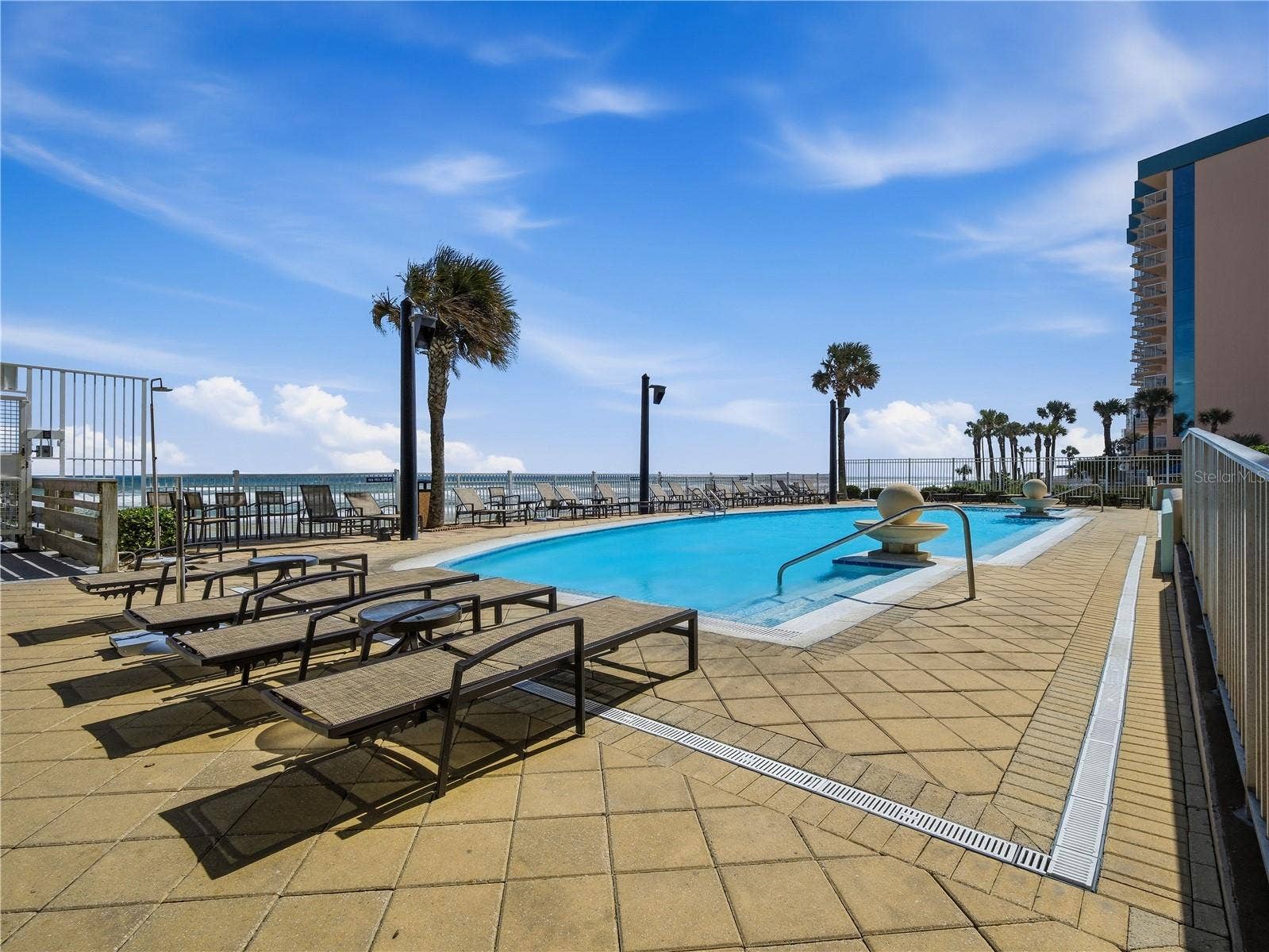 1925 S ATLANTIC AVENUE, #401, Daytona Beach Shores, FL 32118 POOL