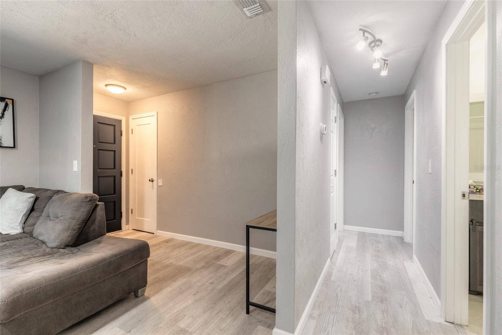 490 WOODSTOCK DRIVE, Port Orange, FL 32127 490 WOODSTOCK DRIVE, Port Orange, FL 32127