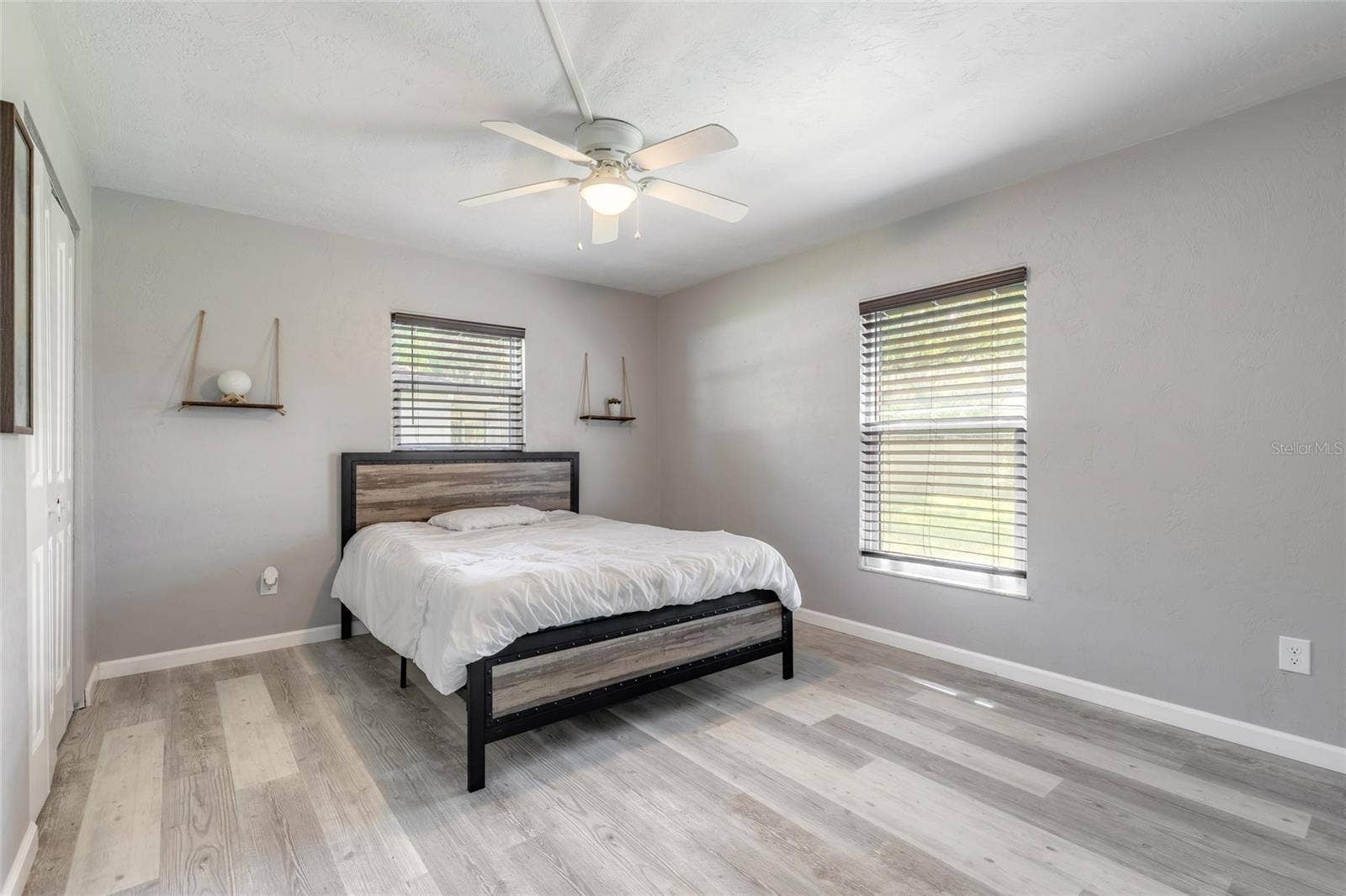 490 WOODSTOCK DRIVE, Port Orange, FL 32127 490 WOODSTOCK DRIVE, Port Orange, FL 32127