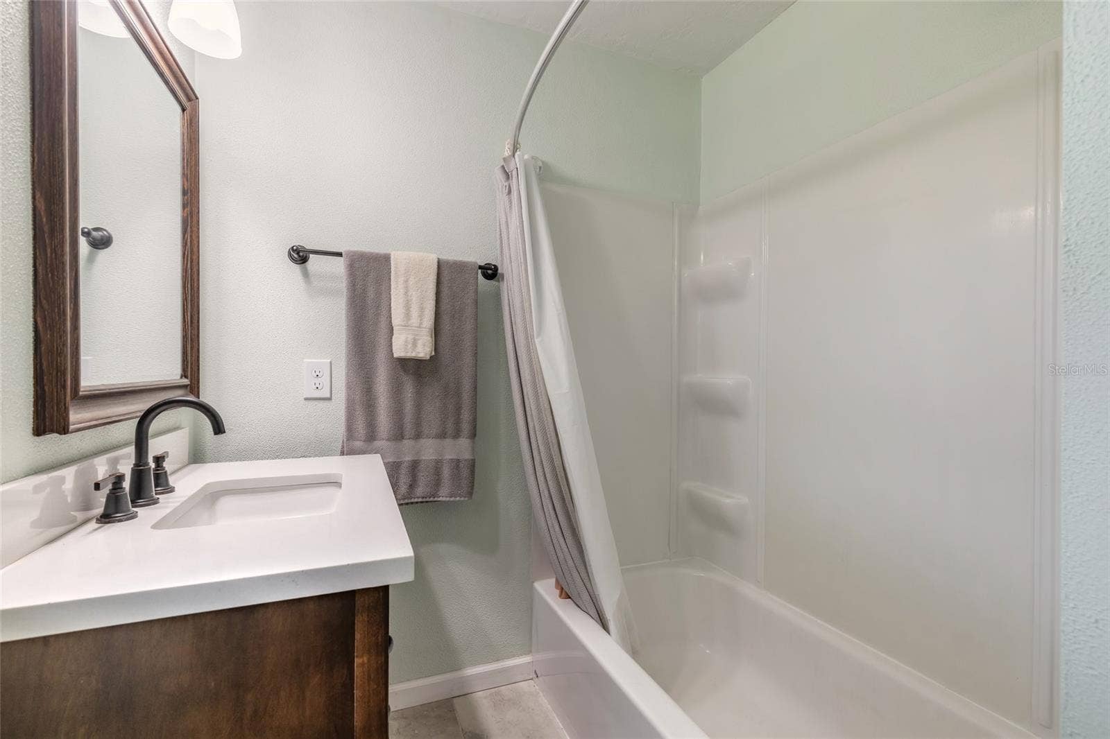 490 WOODSTOCK DRIVE, Port Orange, FL 32127 490 WOODSTOCK DRIVE, Port Orange, FL 32127
