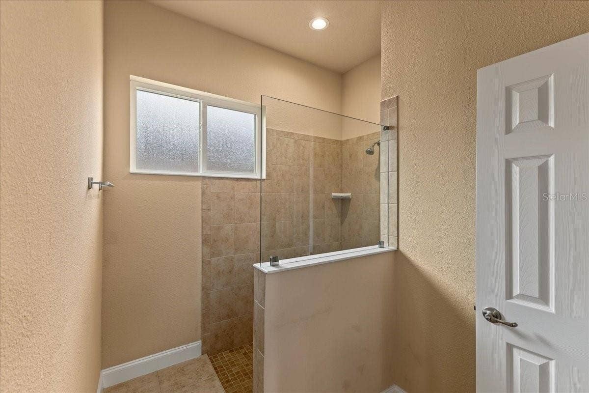 3237 BAILEY ANN DRIVE, Ormond Beach, FL 32174 3237 BAILEY ANN DRIVE, Ormond Beach, FL 32174