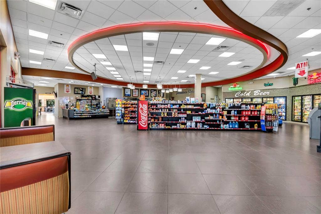 5600 BUTLER NATIONAL DRIVE, Orlando, FL 32812 5600 BUTLER NATIONAL DRIVE, Orlando, FL 32812