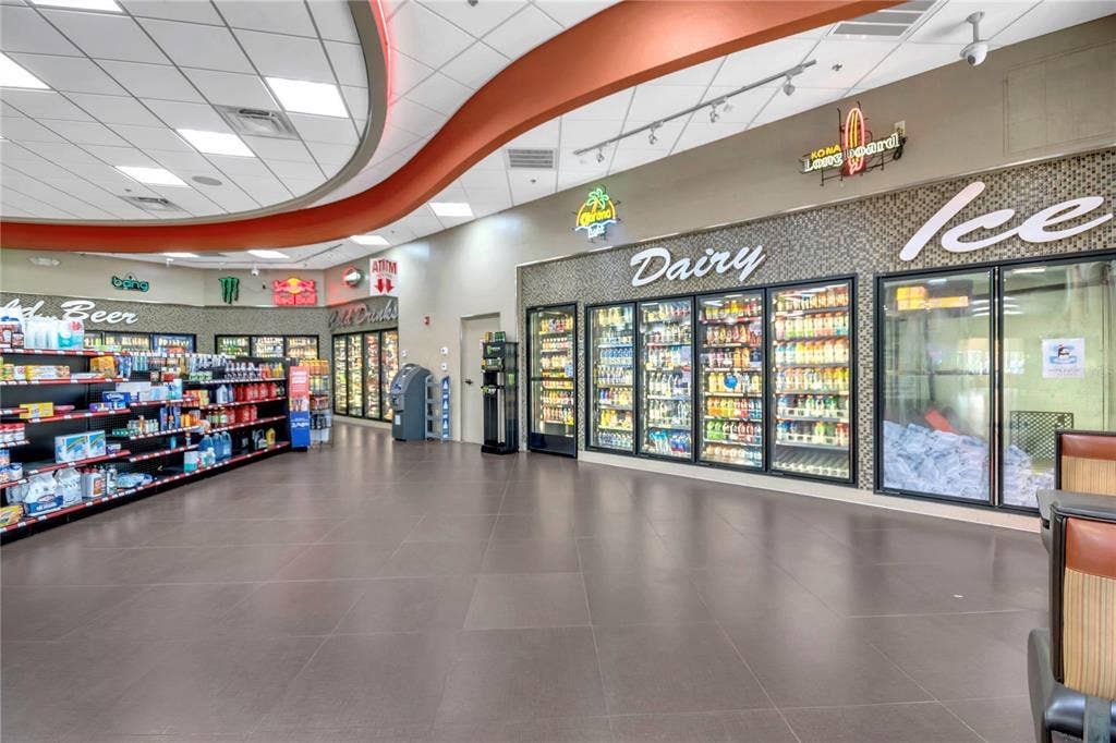 5600 BUTLER NATIONAL DRIVE, Orlando, FL 32812 5600 BUTLER NATIONAL DRIVE, Orlando, FL 32812