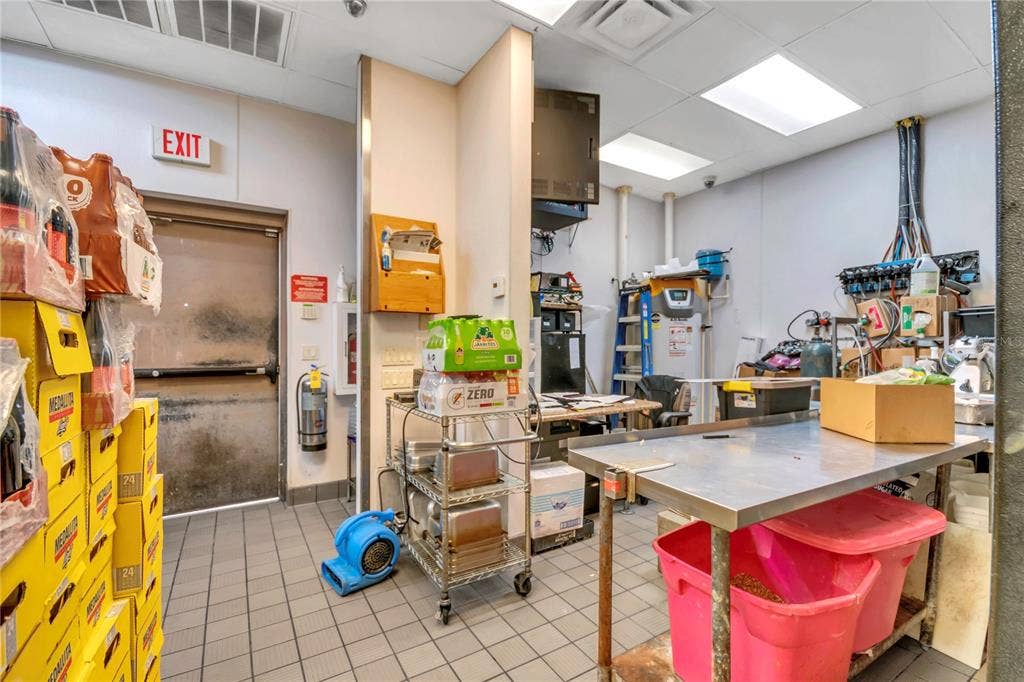 5600 BUTLER NATIONAL DRIVE, Orlando, FL 32812 5600 BUTLER NATIONAL DRIVE, Orlando, FL 32812