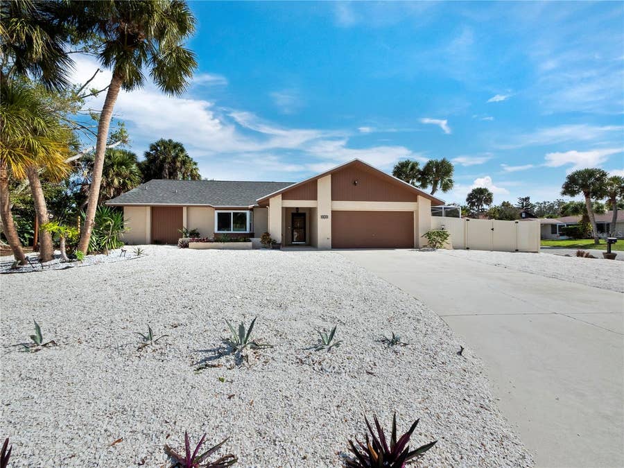 Property photo for 516 CASAS BONITAS WAY, Nokomis, FL