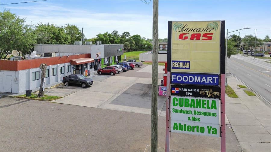 Property photo for 827 W LANCASTER ROAD, Orlando, FL