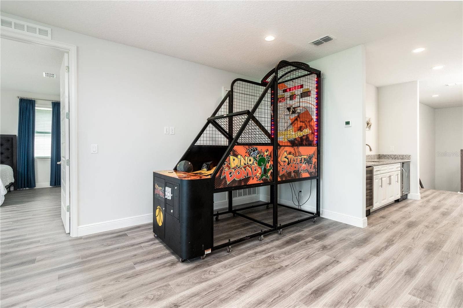 1136 CASTLE PINES COURT, Reunion, FL 34747 1136 CASTLE PINES COURT, Reunion, FL 34747